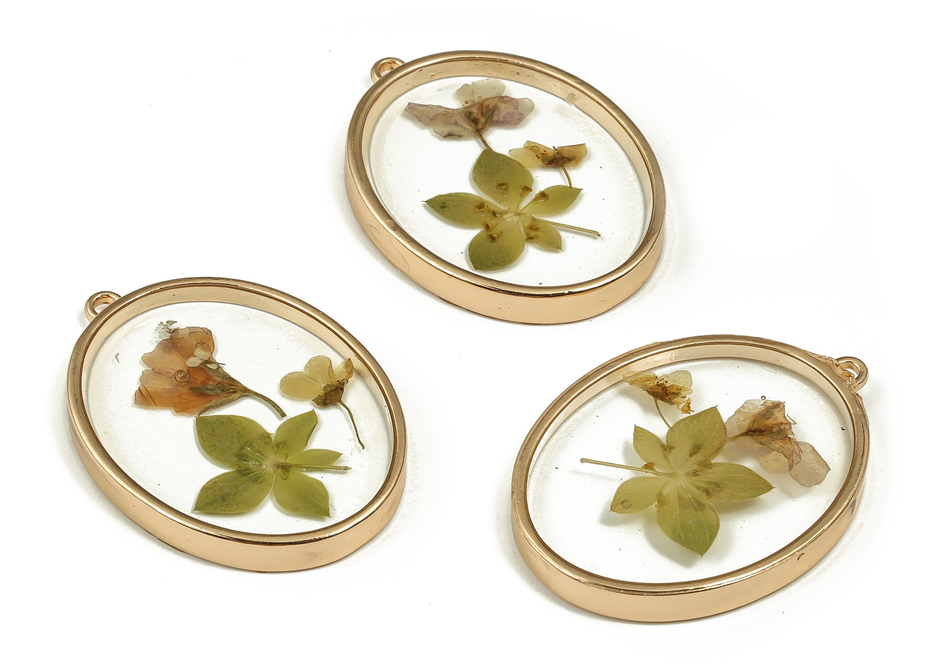 Epoxy Resin Oval Real Flower Earring Charms - Epoxy Resin Rabbit Grass Pendant - Gold Tone Plated Alloy - 41.38x40.06x3.9mm - ZZ1857 - DOMEDBAZAAR