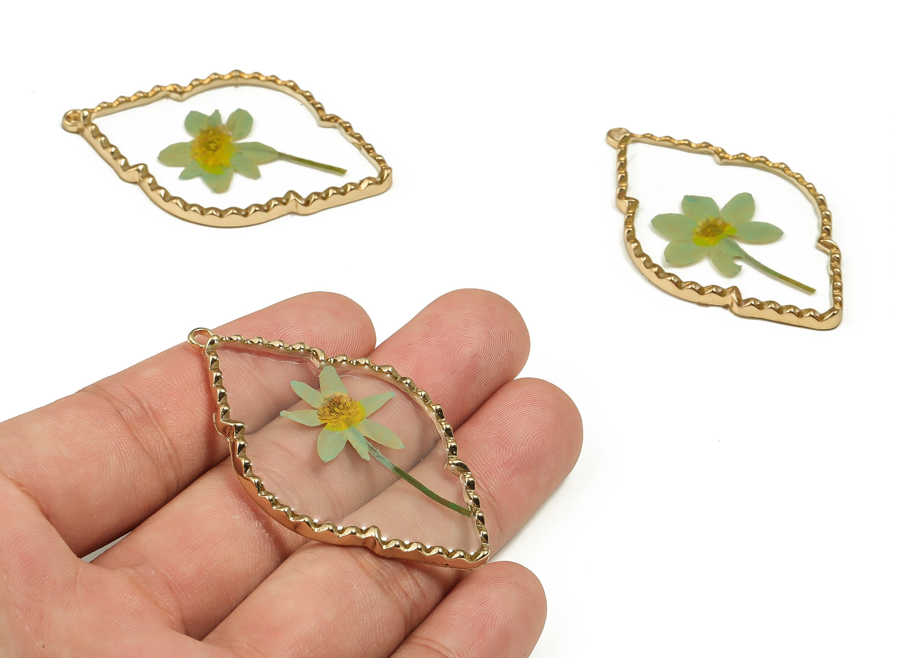 Epoxy Resin Diamond Real Flower Earring Charms - Epoxy Resin Annunciator Pendant - Gold Tone Plated Alloy - 53.94x33.83x2.91mm - ZZ1890 - DOMEDBAZAAR
