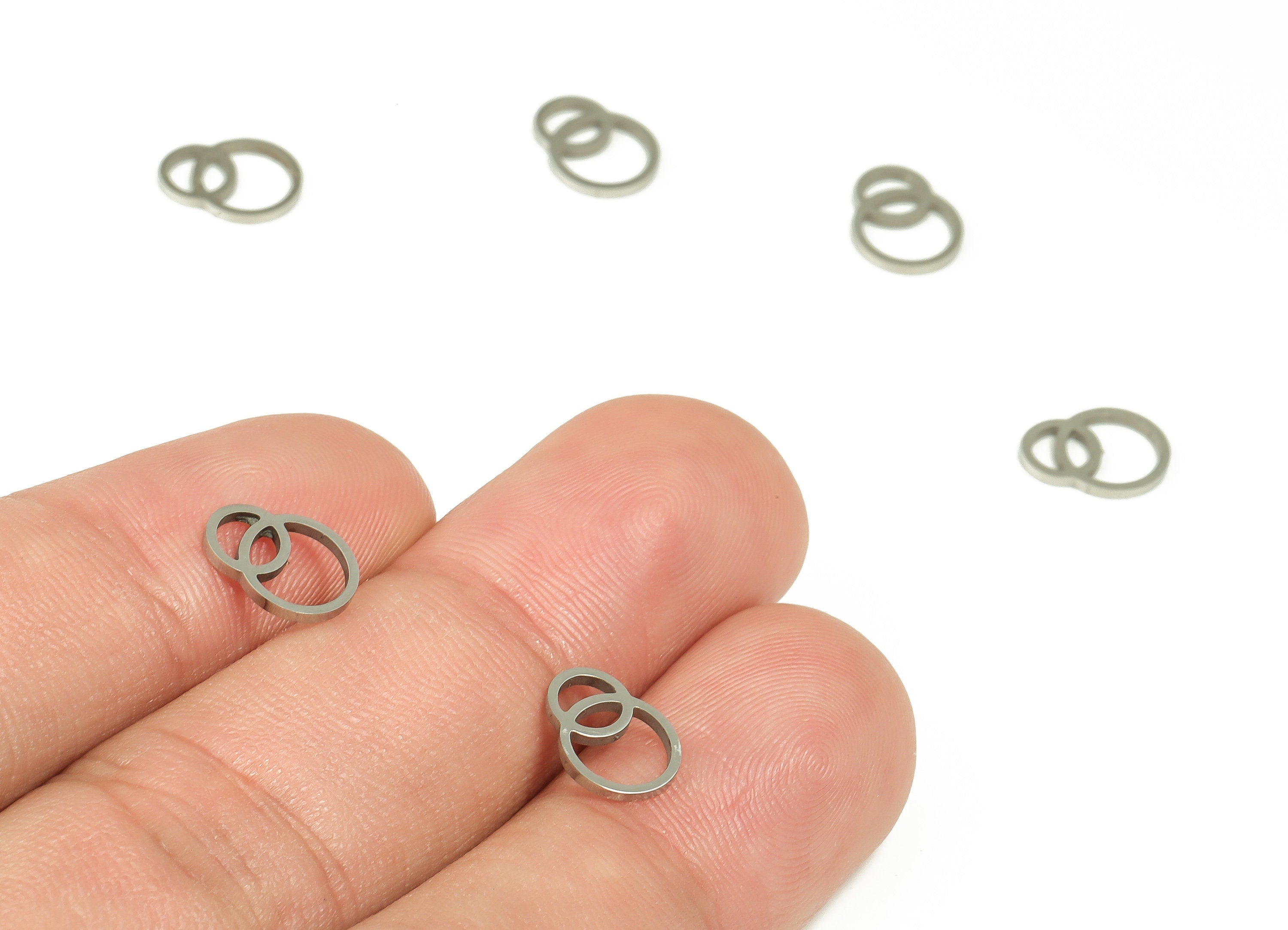 Double Circle Connector - Stainless Steel Round Connector –Necklace Charms - Earring Findings - Jewelry Supplies - 9.28x7.1x0.93mm - SS1242 - DOMEDBAZAAR