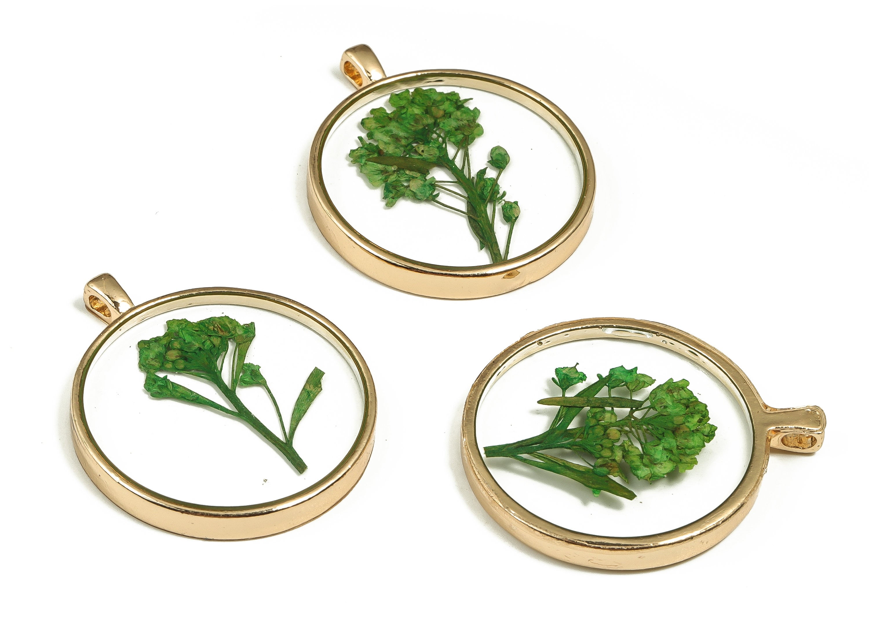 Epoxy Resin Round Real Flower Earring Charms - Epoxy Resin Sweet Alyssum Pendant - Gold Tone Plated Alloy - 34.65x29.21x3.79mm - ZZ1898 - DOMEDBAZAAR