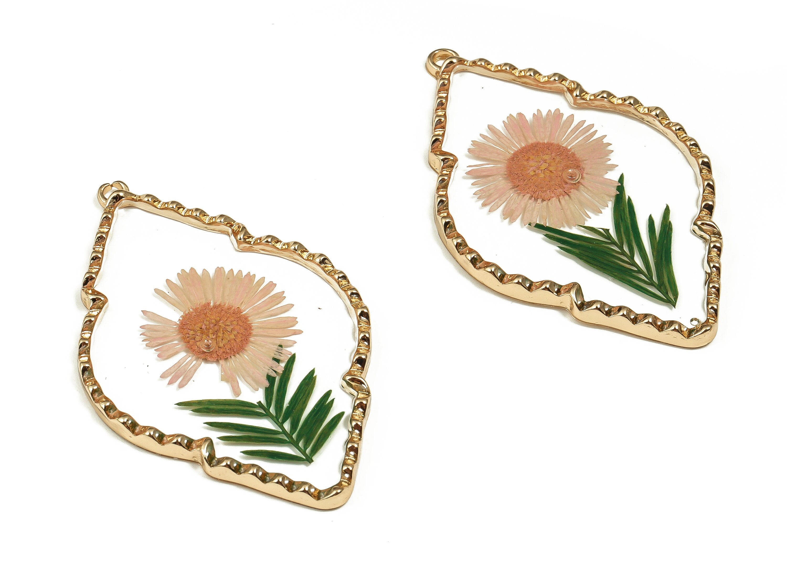 Epoxy Resin Diamond Real Flower Charms - Needle Chrysanthemum&Lack Pout Leaf Pendant - Gold Tone Plated Alloy - 54.73x32.45x2.98mm - ZZ1924 - DOMEDBAZAAR