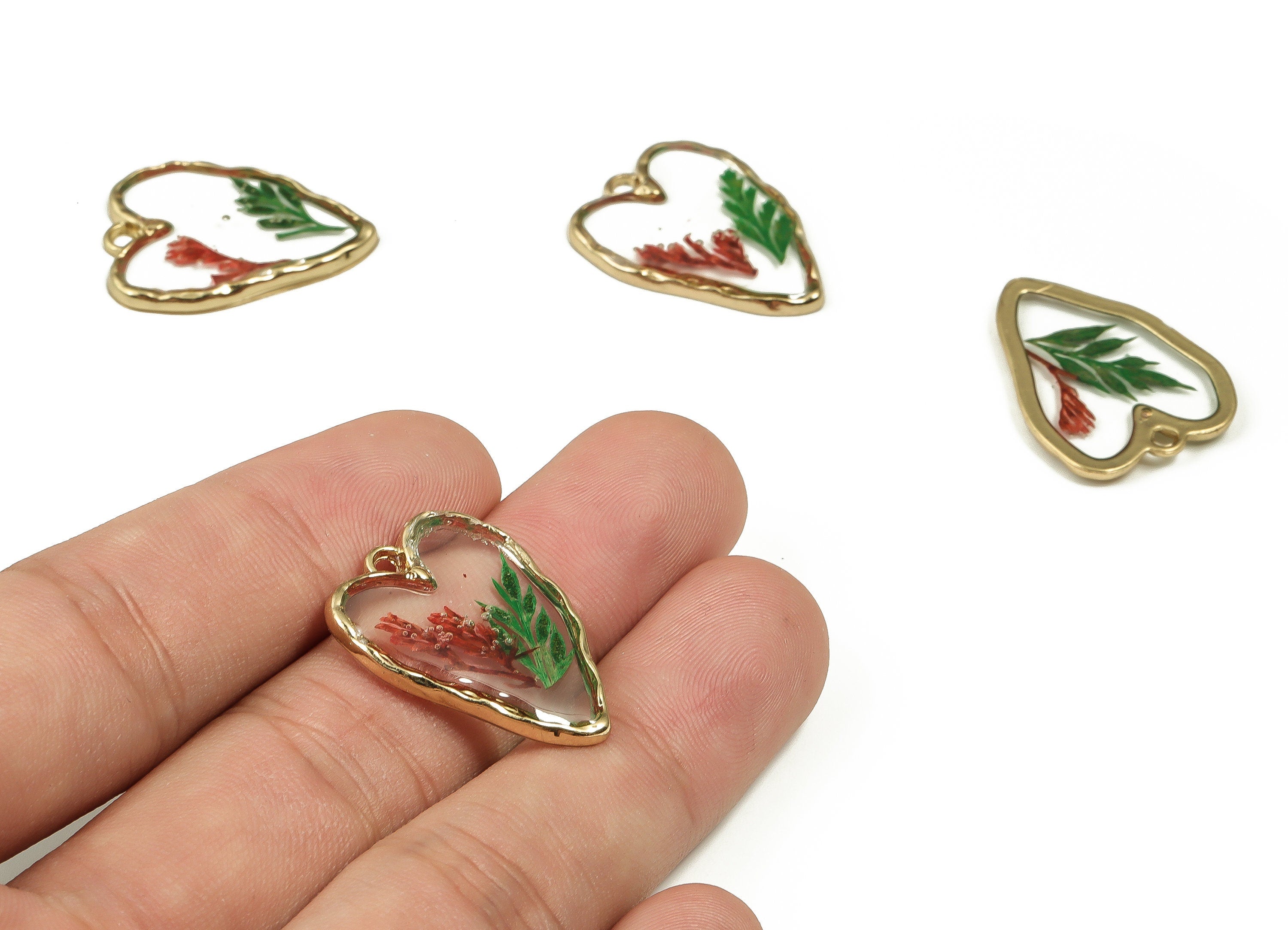 Epoxy Resin Heart Real Flower Earring Charms - Epoxy Resin Lack Pout Leaf&Seaweed Pendant - Gold Tone Plated Alloy - 25.87x19.7x3mm - ZZ1914 - DOMEDBAZAAR