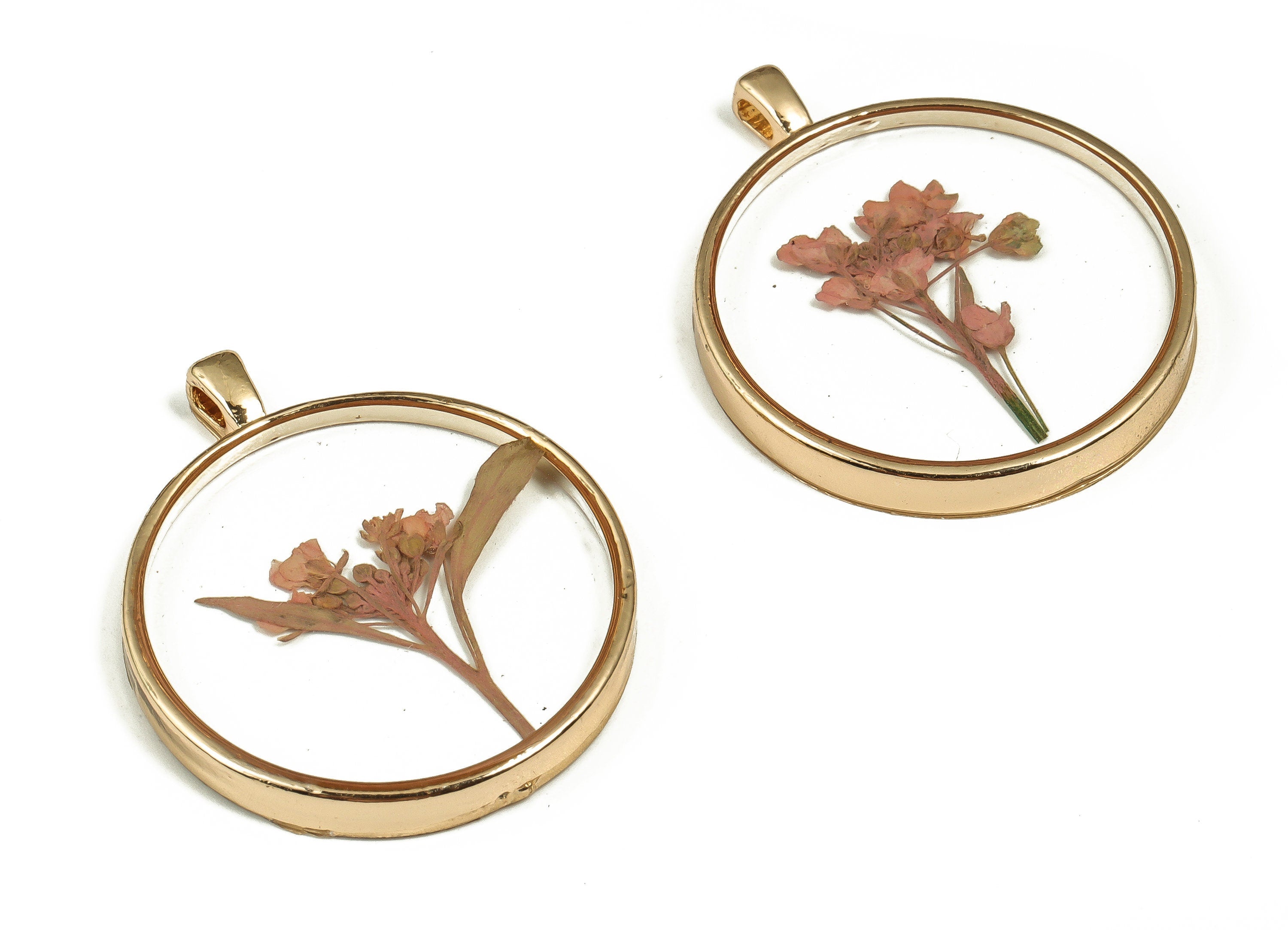 Epoxy Resin Round Real Flower Earring Charms - Epoxy Resin Sweet Alyssum Pendant - Gold Tone Plated Alloy - 34.83x29.03x3.64mm - ZZ1895 - DOMEDBAZAAR