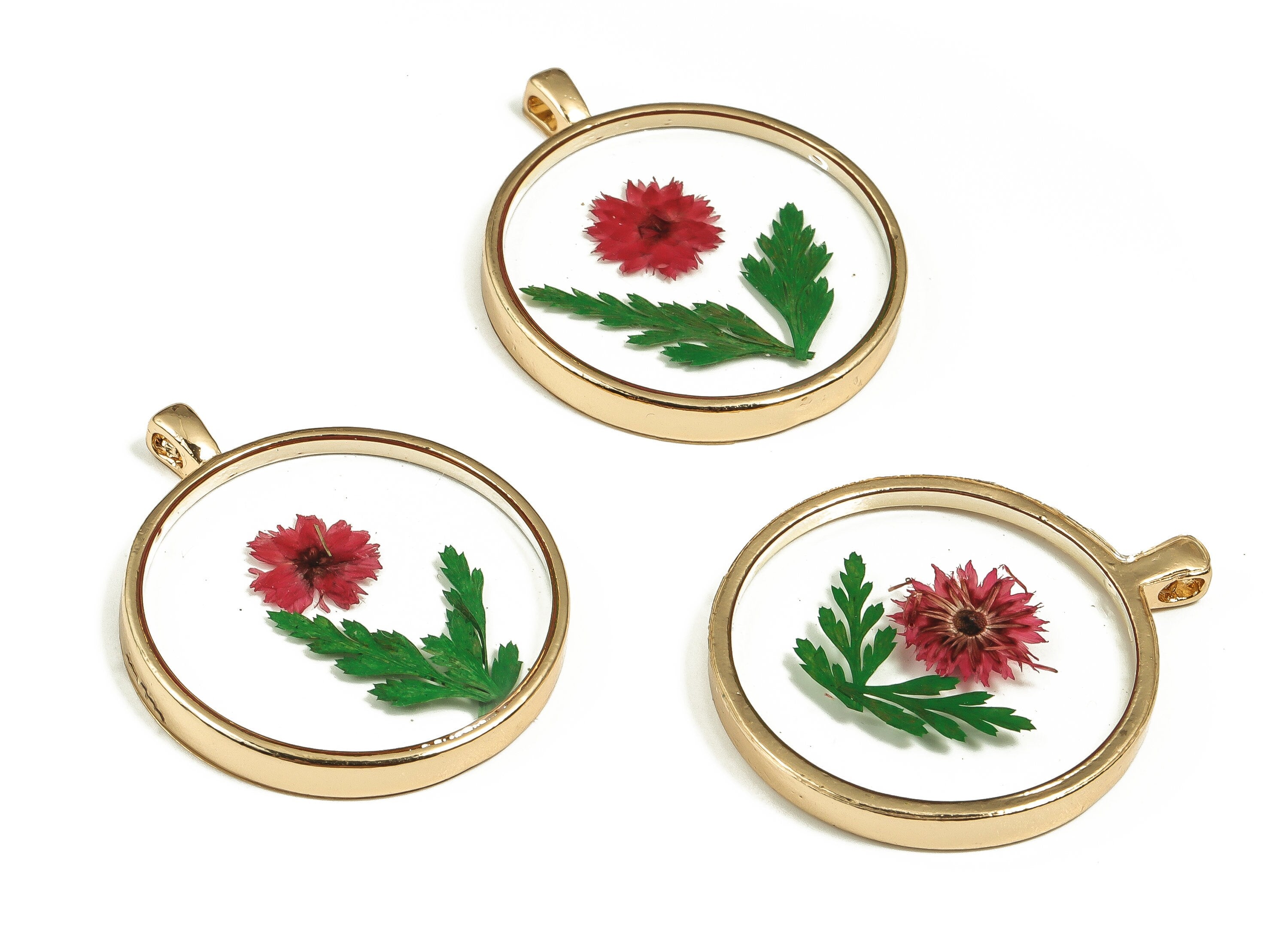 Epoxy Resin Round Real Flower Charms - Epoxy Resin Xiao Xiang Qin&Lack Pout Leaf Pendant - Gold Tone Plated Alloy - 34.98x29x3.6mm - ZZ1912 - DOMEDBAZAAR