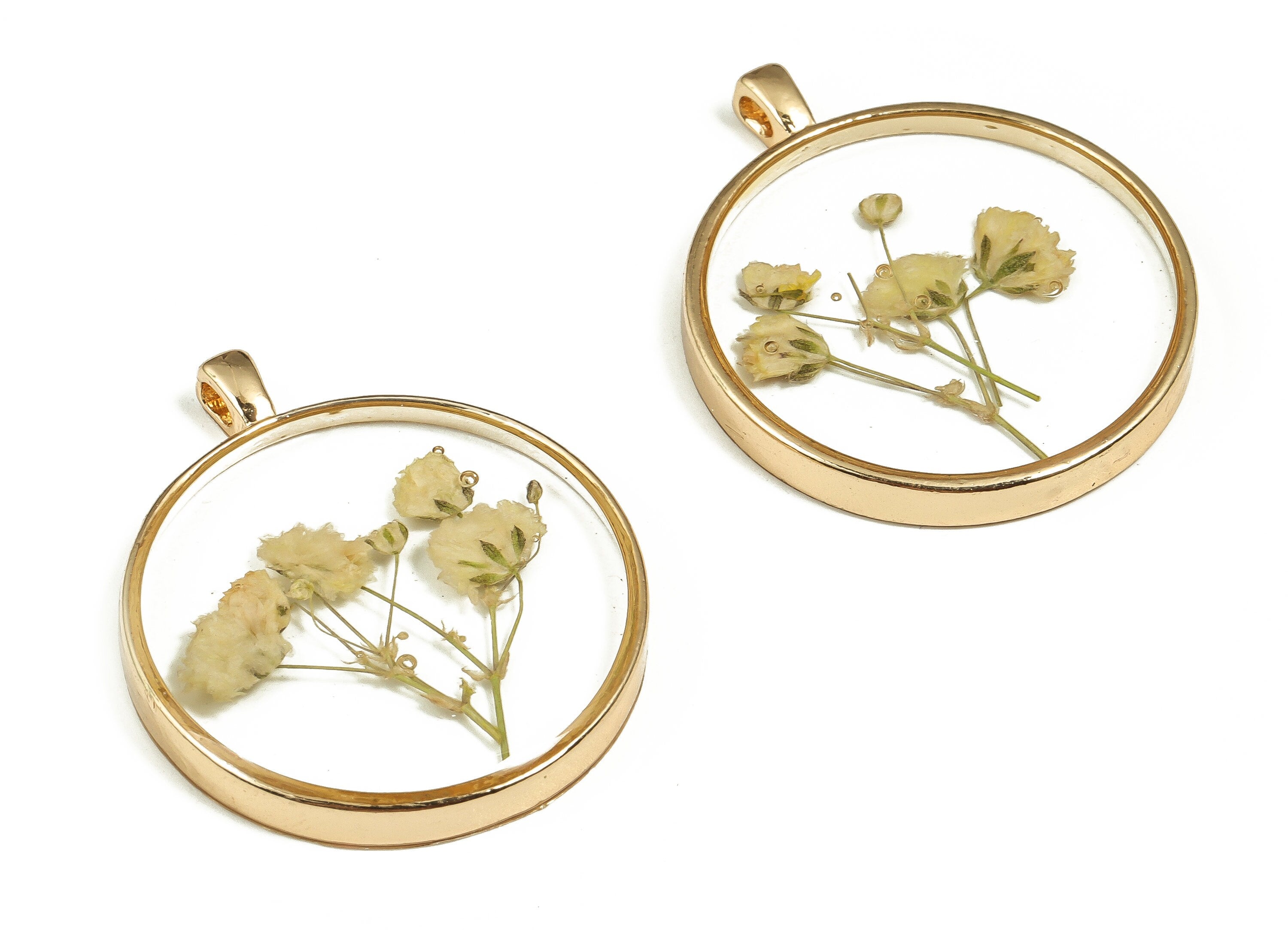 Epoxy Resin Round Real Flower Earring Charms - Epoxy Resin Baby&#39;s-Breath Pendant - Gold Tone Plated Alloy - 34.6x29.22x3.67mm - ZZ1901 - DOMEDBAZAAR