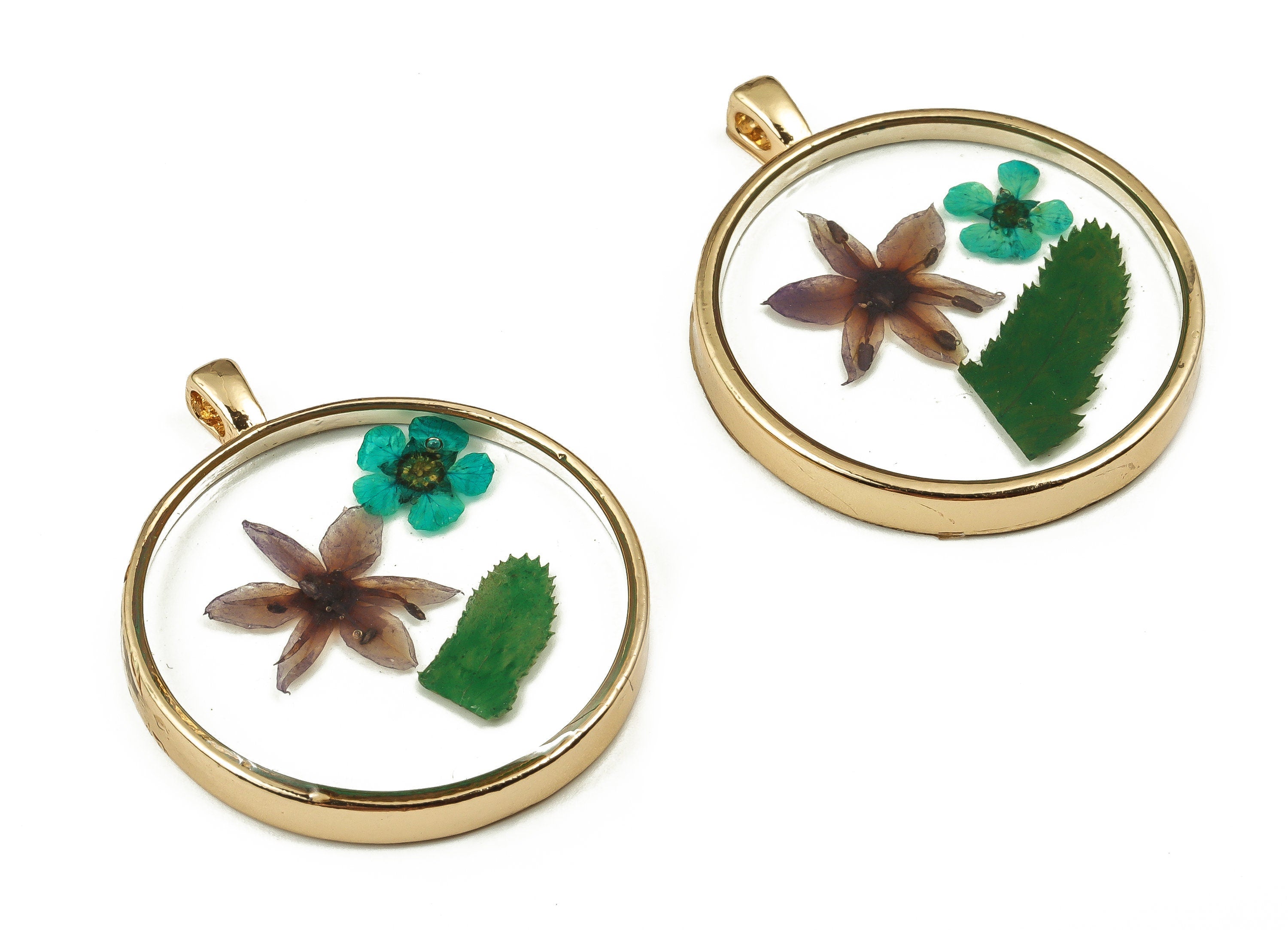 Epoxy Resin Round Real Flower Earring Charms - Epoxy Resin Chinese Narcissus&Leaf Pendant - Gold Tone Plated Alloy - 35.3x28.6x3.9mm -ZZ1903 - DOMEDBAZAAR