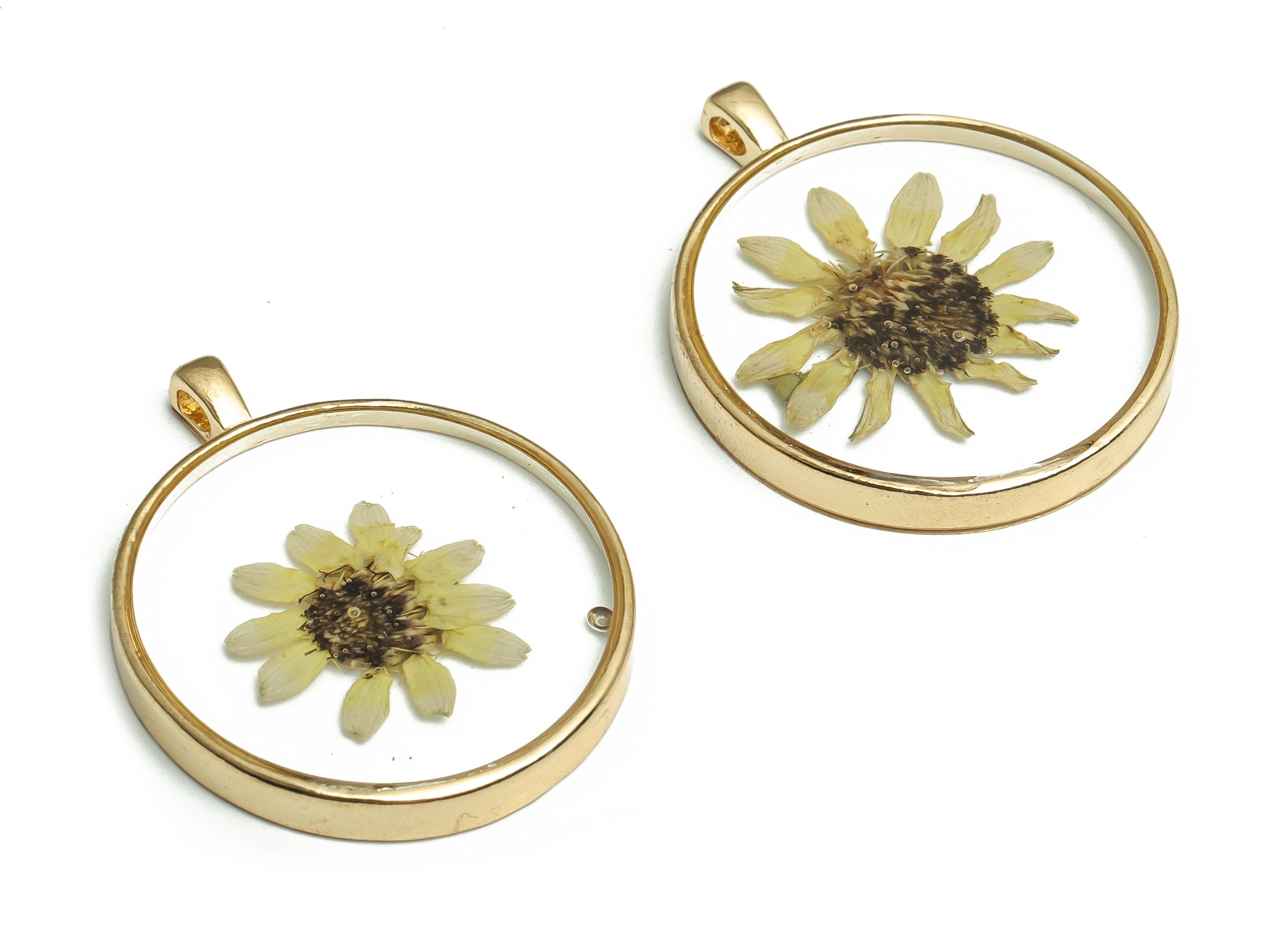 Epoxy Resin Round Earring Charms - Dried Real Flower Jewelry - Sunflower Charm Jewelry - Gold Tone Plated Alloy -35.27x28.64x4.39mm- ZZ1951 - DOMEDBAZAAR