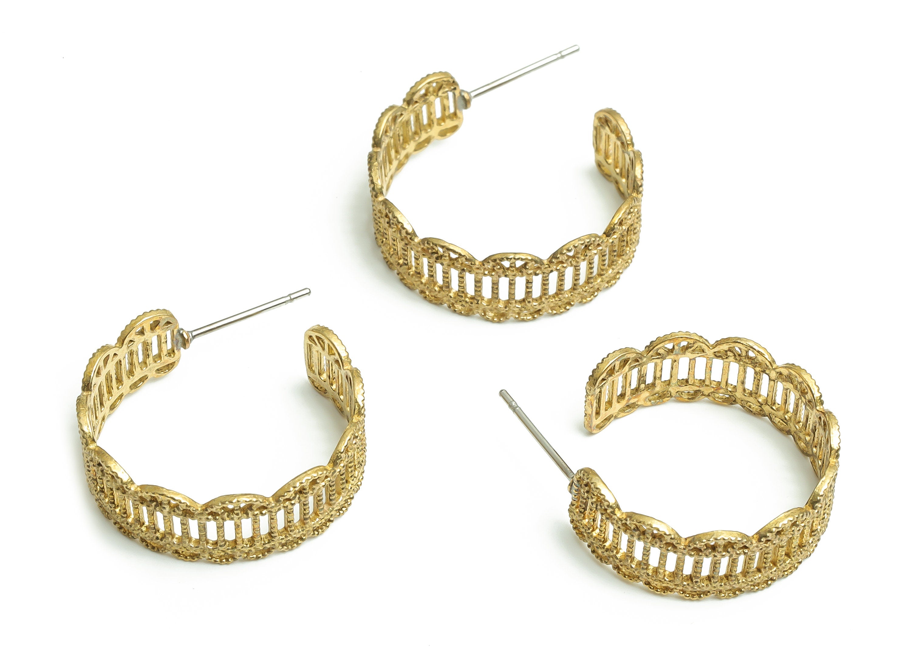 Brass Texture C Earring Stud - Raw Brass Window Earring Post - Stainless Steel Stud -  Jewelry Making Supplies - 20.37x19.45x1.04mm - PP4735 - DOMEDBAZAAR