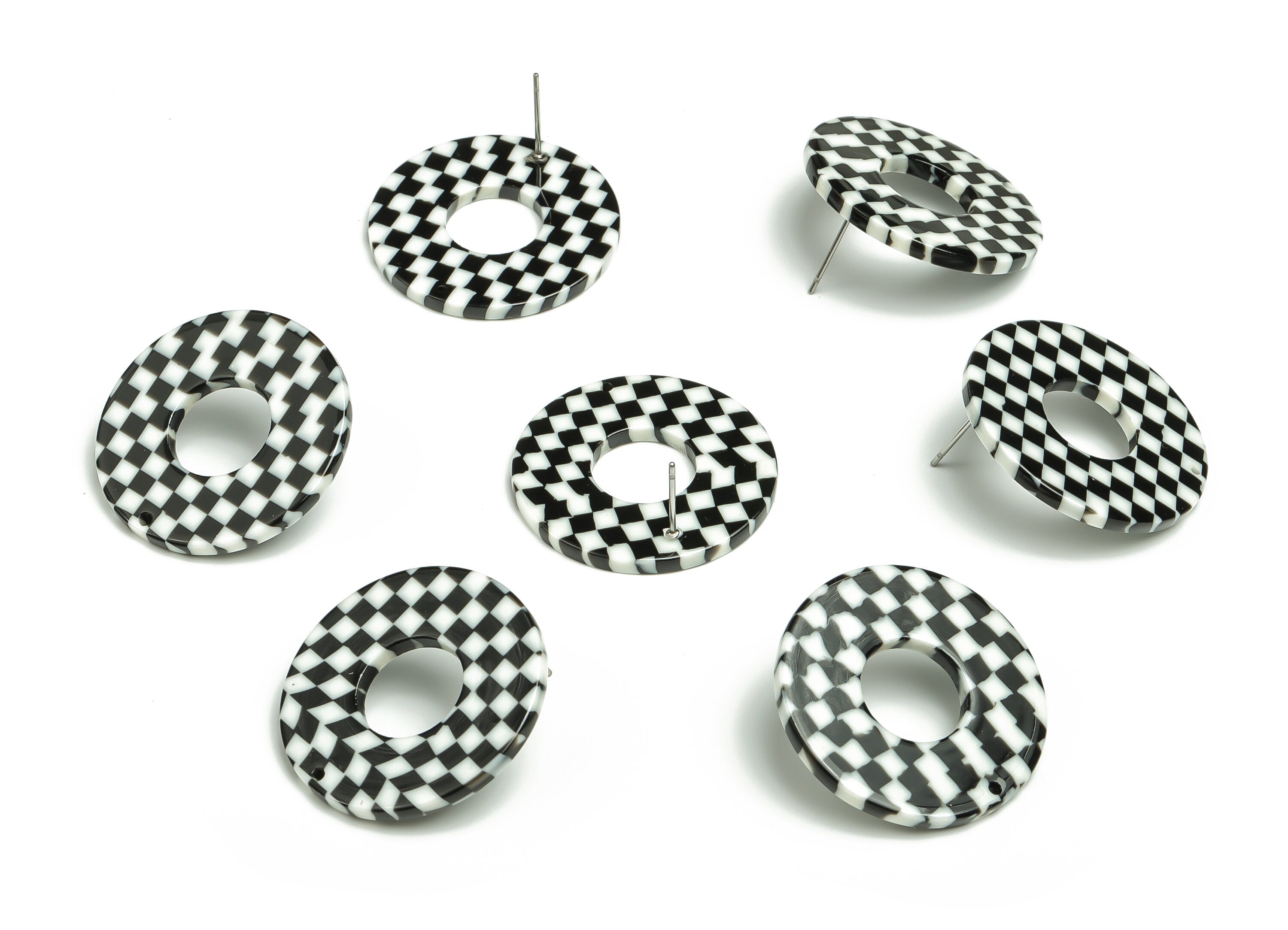 Acetate Round Earring Stud – Checkered Earring Post - Earring Post - Jewelry Supplies - Color Code: A175 - 29.58x29.5x2.38mm - AC2337-A175 - DOMEDBAZAAR