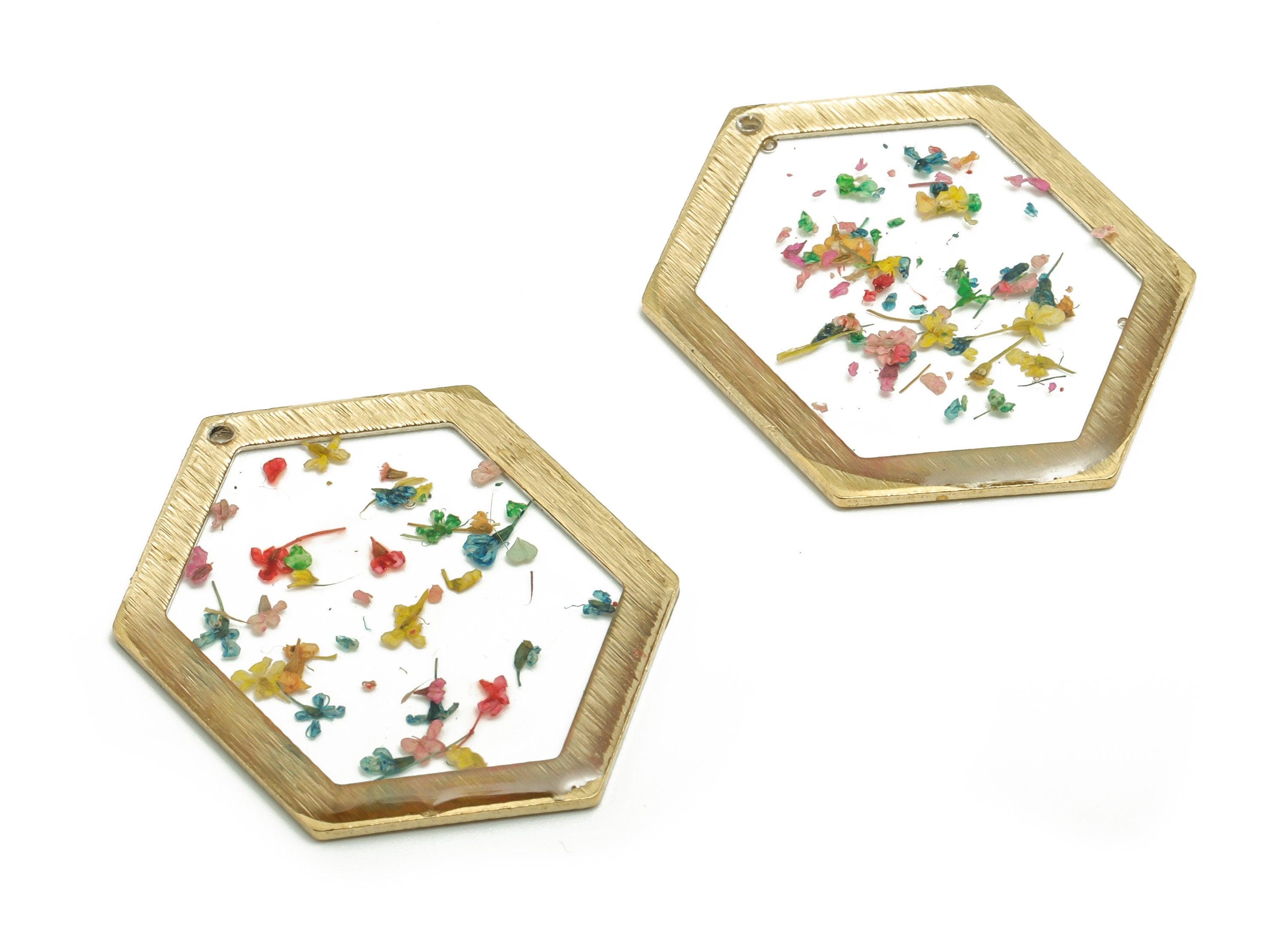 Epoxy Hexagon Earring Charms - Epoxy Hexagon Pendant - Raw Brass Dried Real Flower Charm - Resin Real Pendant - 32.78x24.45mx2.12mm- RC1189 - DOMEDBAZAAR