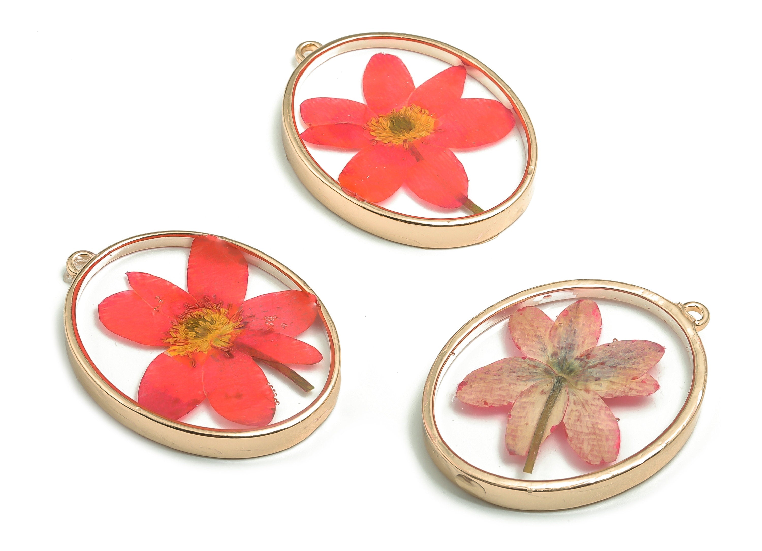 Epoxy Resin Oval Real Flower Earring Charms - Bird of good news Flower Pendant - Gold Tone Plated Alloy - 41x30.2x4.96mm - ZZ1972 - DOMEDBAZAAR
