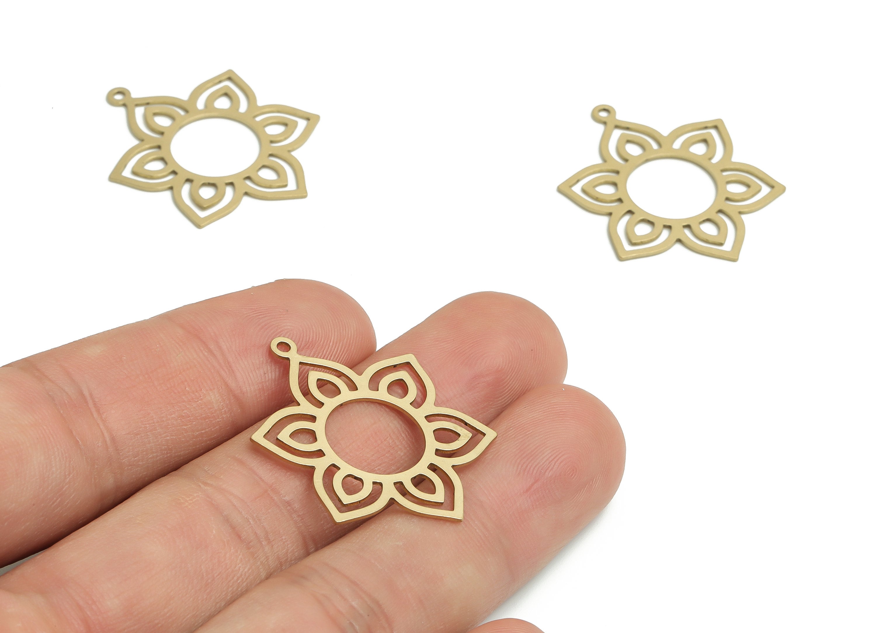 Brass Flower Earring Charms - Raw Brass Flower Pendant - Jewelry Making Supplies - 31.95x25.29x0.64mm- PP4759 - DOMEDBAZAAR