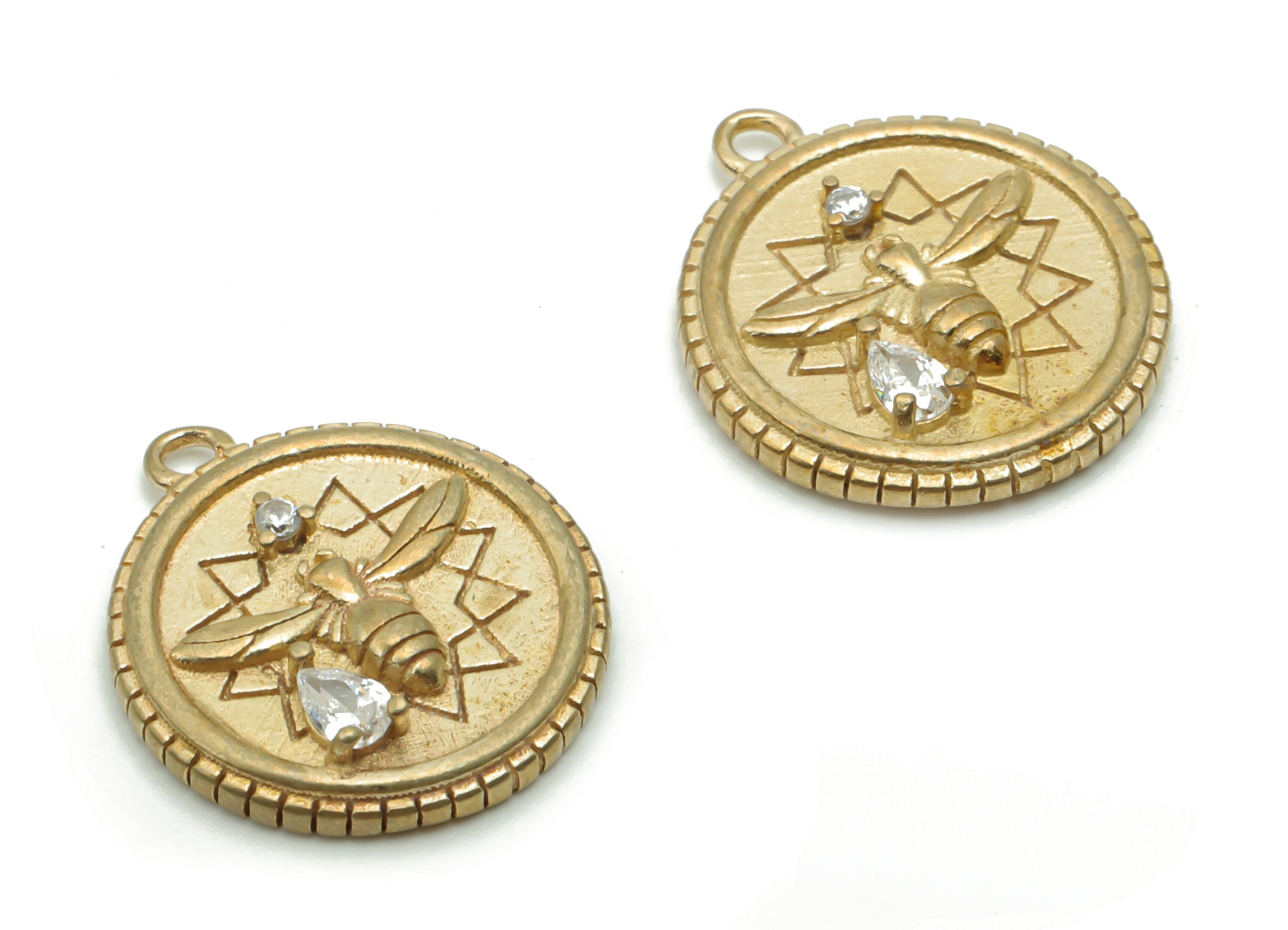 Brass Round Bee Earring Charms With Zircons - Raw Brass Circle Star Pendant - Jewelry Making Supplies - 15.86x13.72x2.85mm - PP4951 - DOMEDBAZAAR