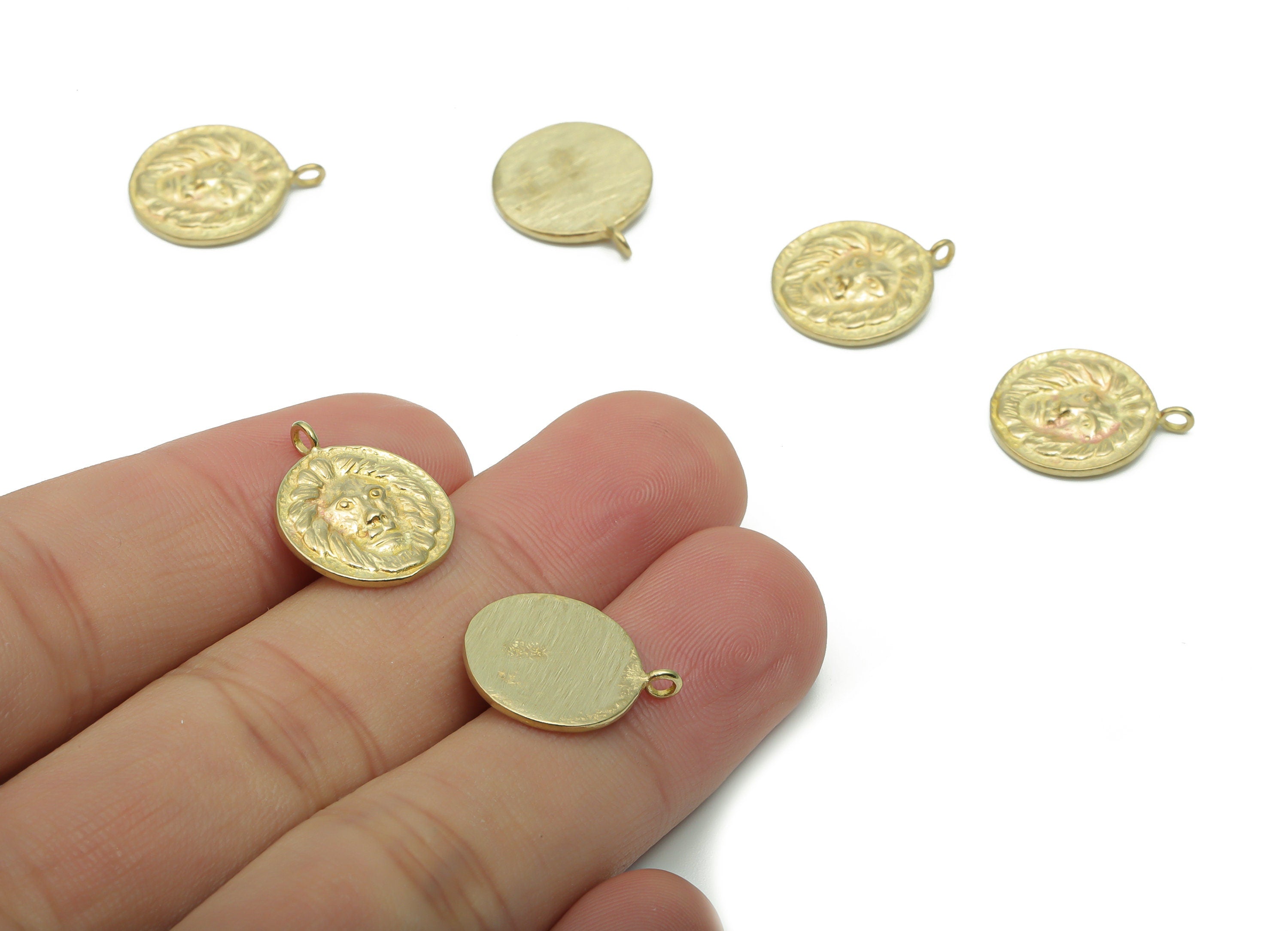 Brass Round Lion King Earring Charms - Raw Brass Lion King Circle Pendant - Antique Age Charm - Jewelry Supplies - 17.31x14.2x1.6mm - PP5064 - DOMEDBAZAAR