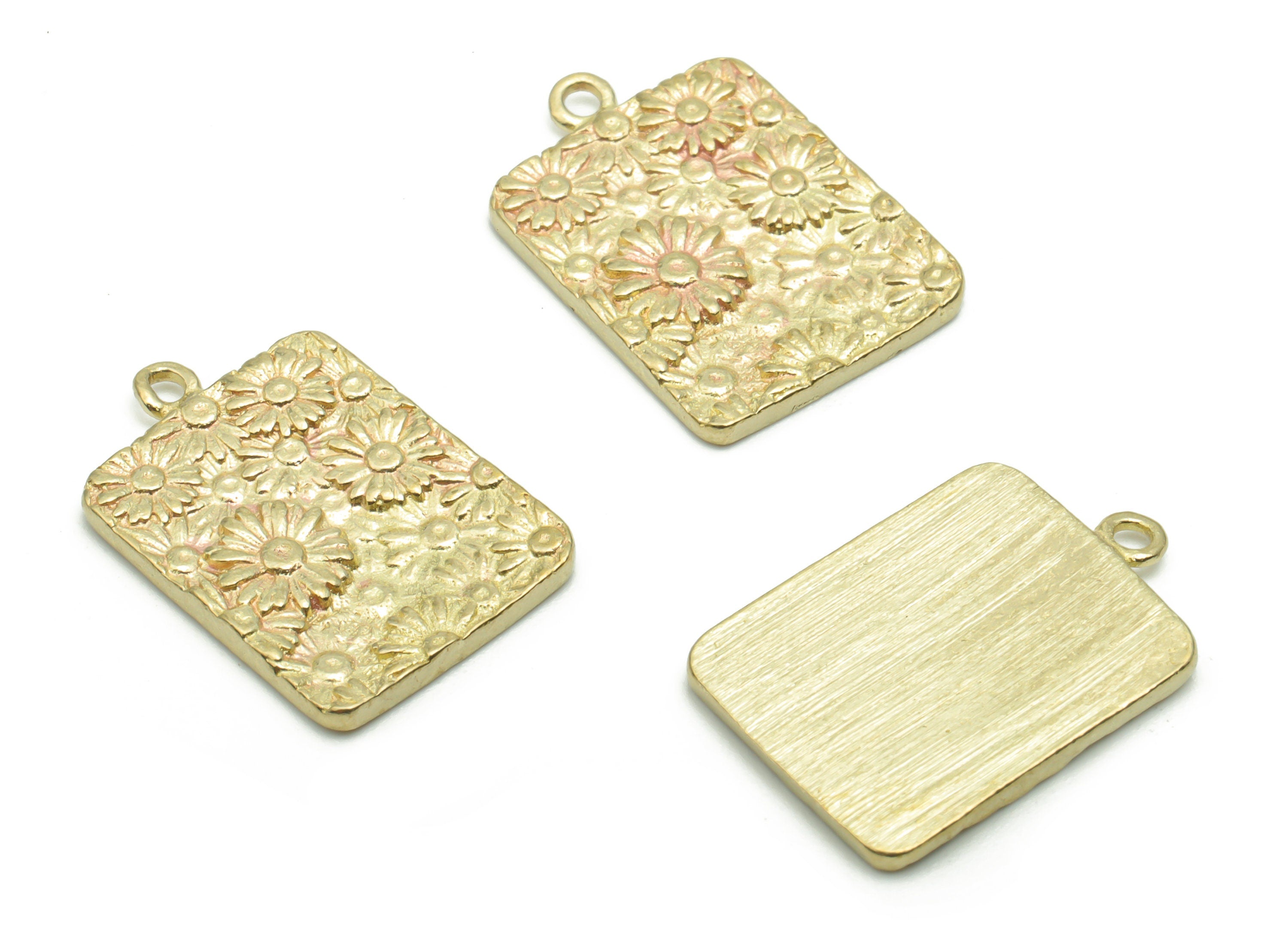 Brass Hammered Square Flowers Daisy Earring Charms - Raw Brass Square Flowers Pendant - Jewelry Making Supplies - 18.13x12.64x1.4mm - PP5040 - DOMEDBAZAAR