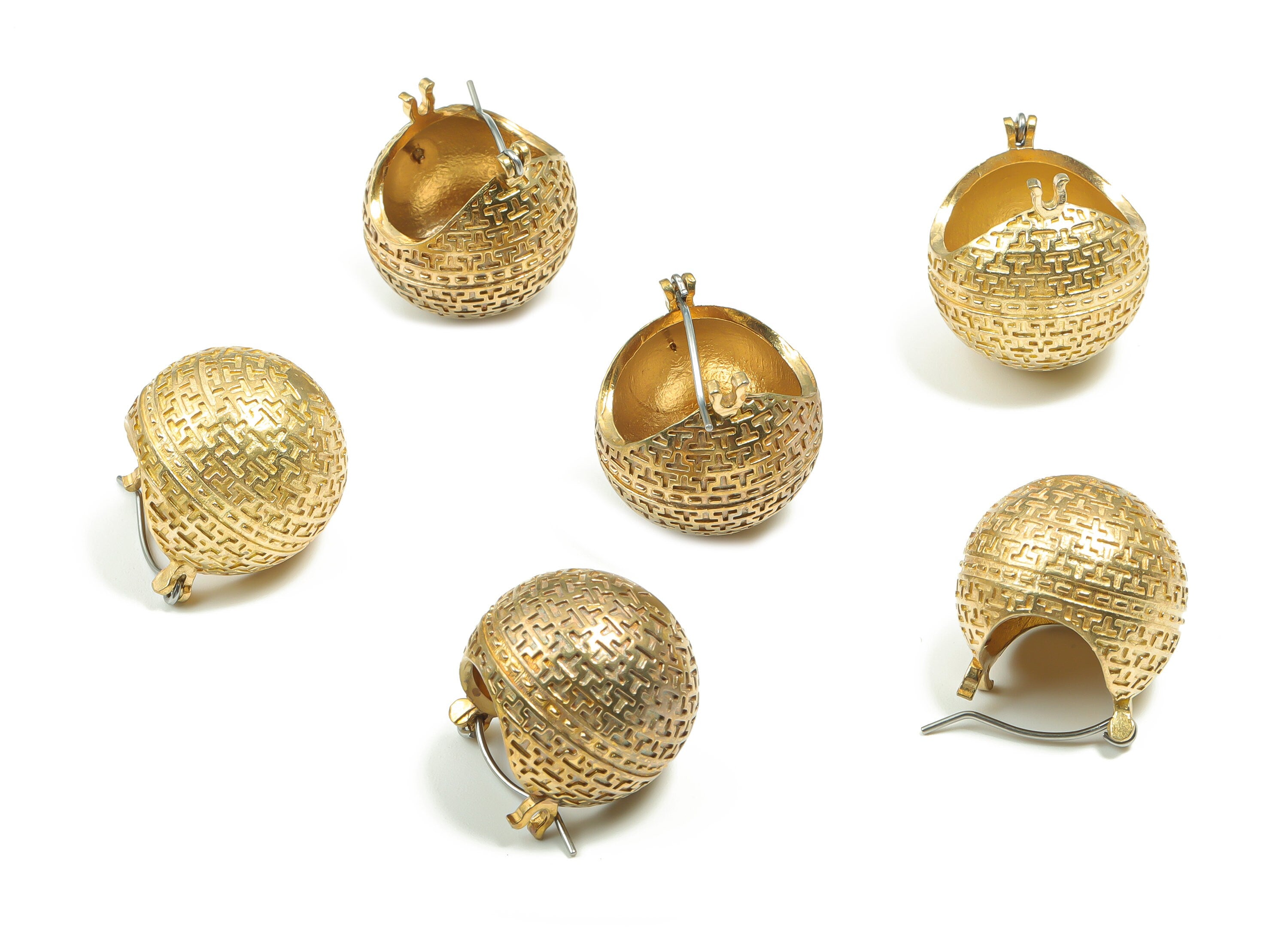 Brass Circle Huggies Hoop Earrings - Brass Sphere Stud Earring – Geometric Earrings – Earring Jewelry Supplies - 21.03x19.67x19.67mm -PP4896 - DOMEDBAZAAR