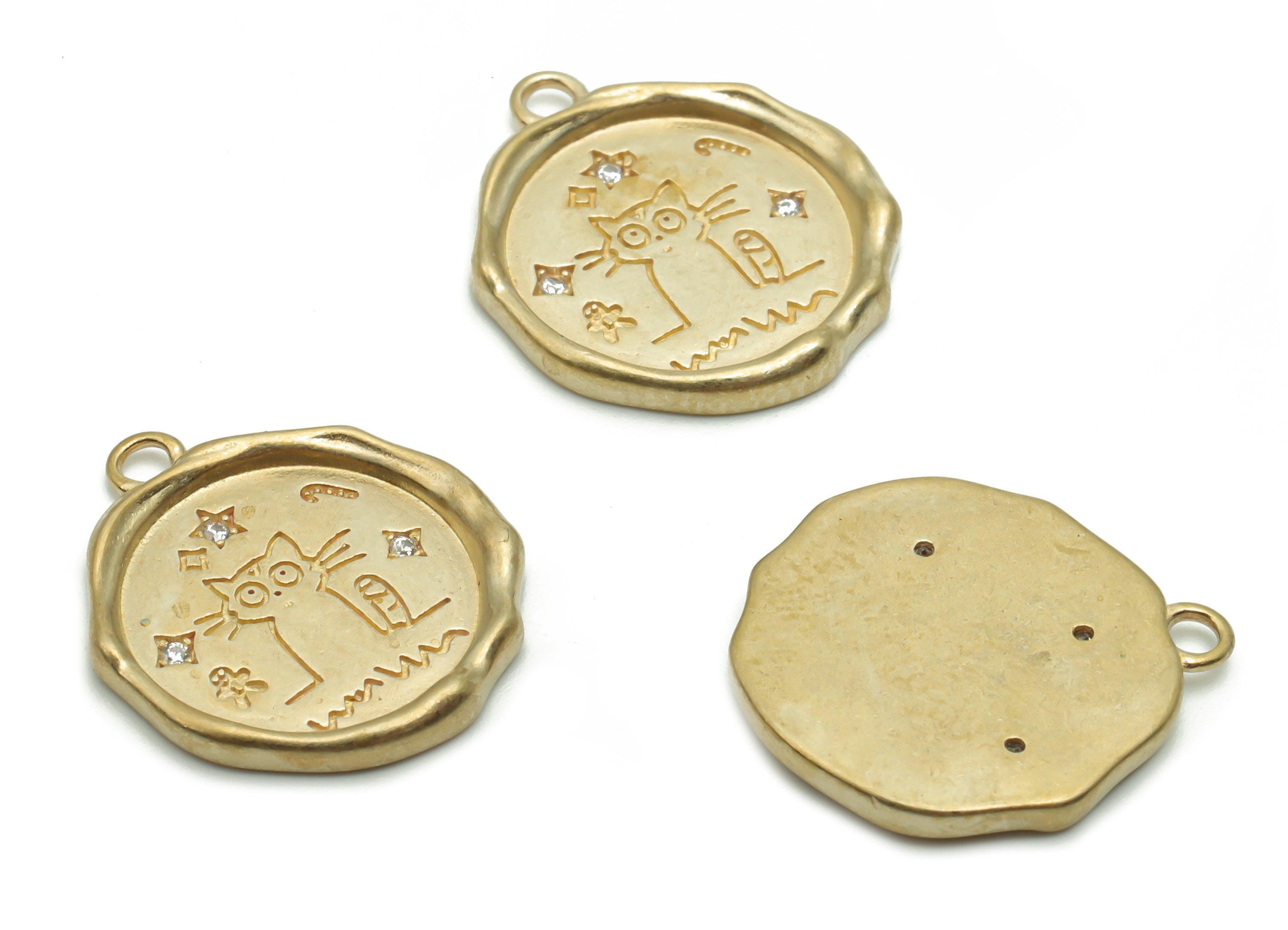Brass Round Cat Earring Charms With Zircons - Raw Brass Cat Engraved Pendant - Jewelry Making Supplies - 17.25x14.92x1.78mm - PP4959 - DOMEDBAZAAR