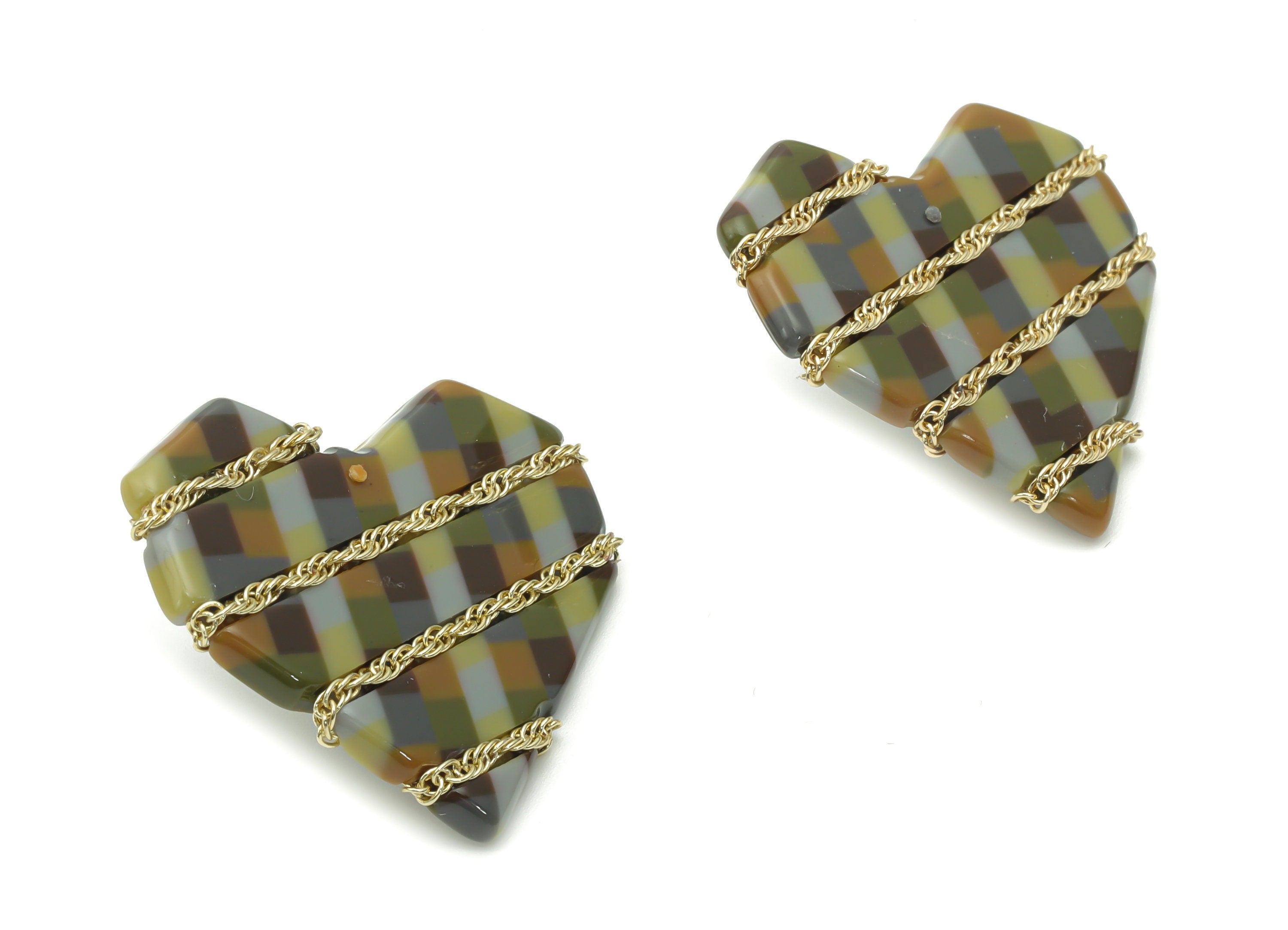 Acetate Heart Earring Stud - Brass Heart Post – Imitation Silver Stud – Twisted Curb Chain - Gold Tone Plated – 29.98x26.72x2.54mm - AC2384B - DOMEDBAZAAR