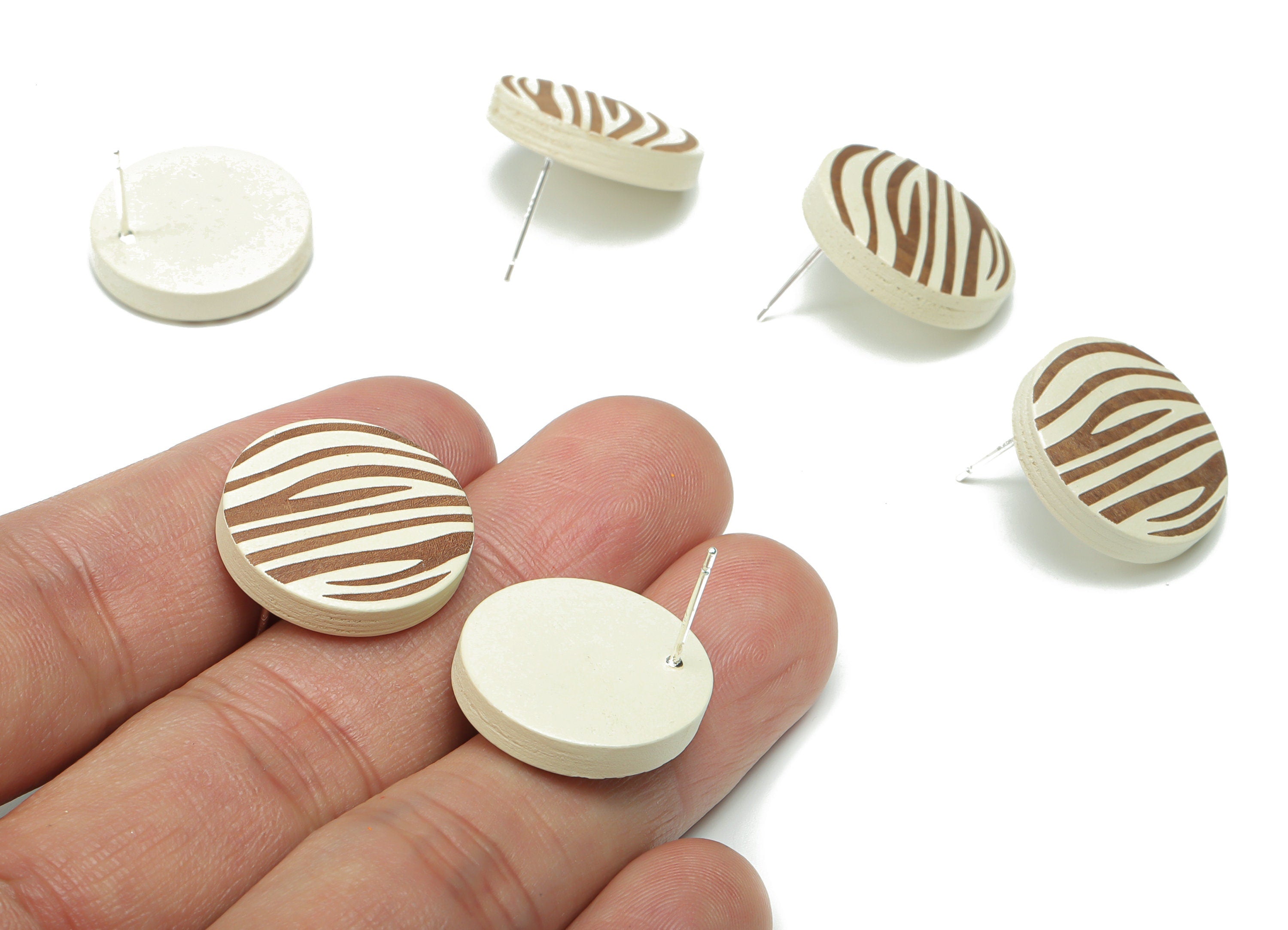 Guger Tree Wood Round Earring Stud - Guger Tree Wood Circle Post - Silver Plated Brass Stud - Jewelry Supplies - 20.02x20.02x5.04mm - BB1155 - DOMEDBAZAAR
