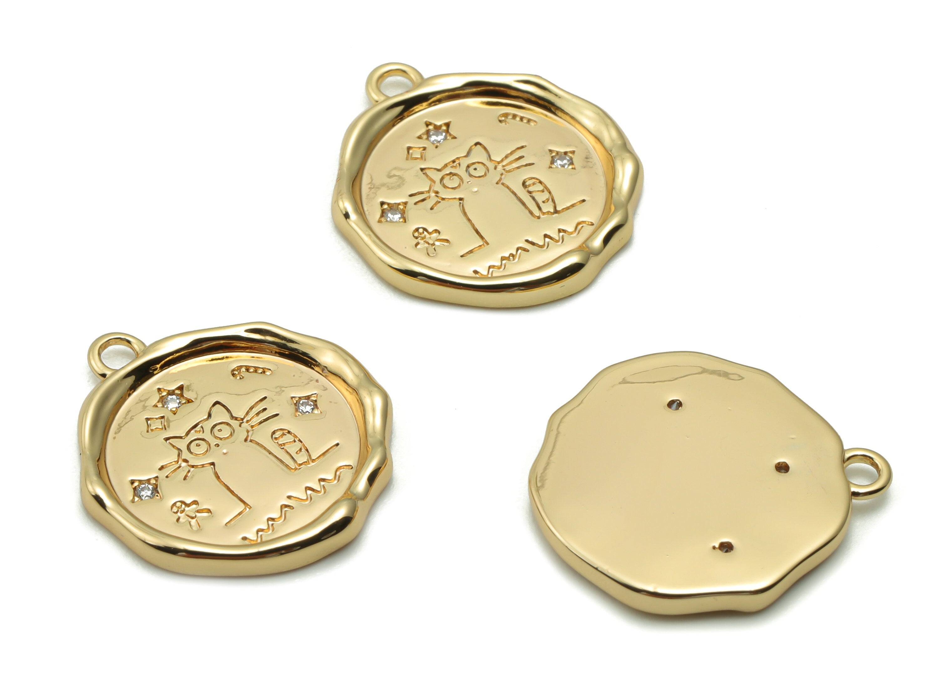 Brass Round Cat Earring Charms With Zircons - Gold Cat Engraved Pendant - 18K Real Gold Plated Brass - 17.41x15.1x1.75mm - RGP4197 - DOMEDBAZAAR