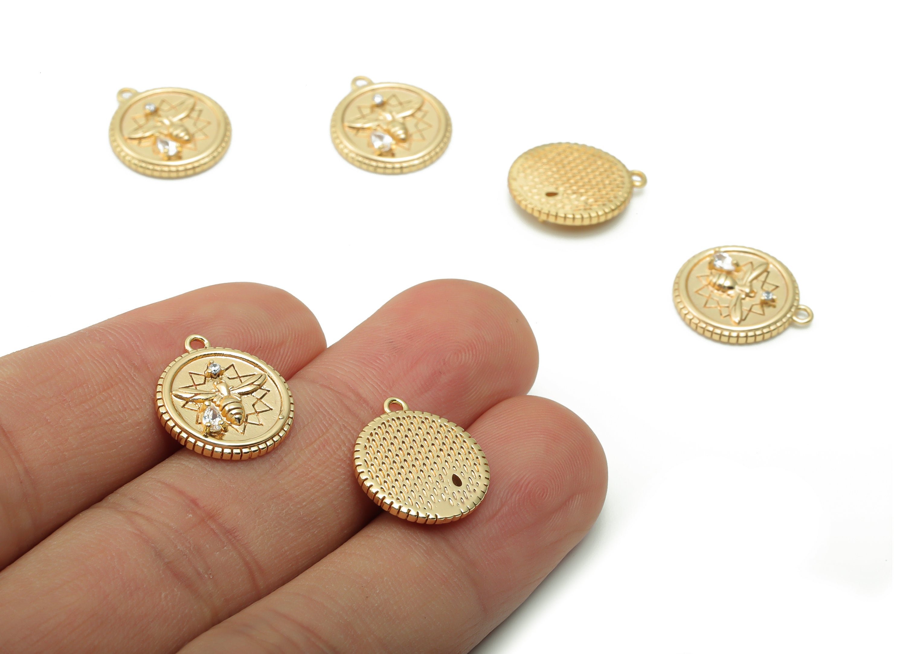 Brass Round Bee Earring Charms With Zircons - Gold Circle Bee Pendant - 18K Real Gold Plated Brass - 17.92x15.85x1.94mm - RGP4189 - DOMEDBAZAAR