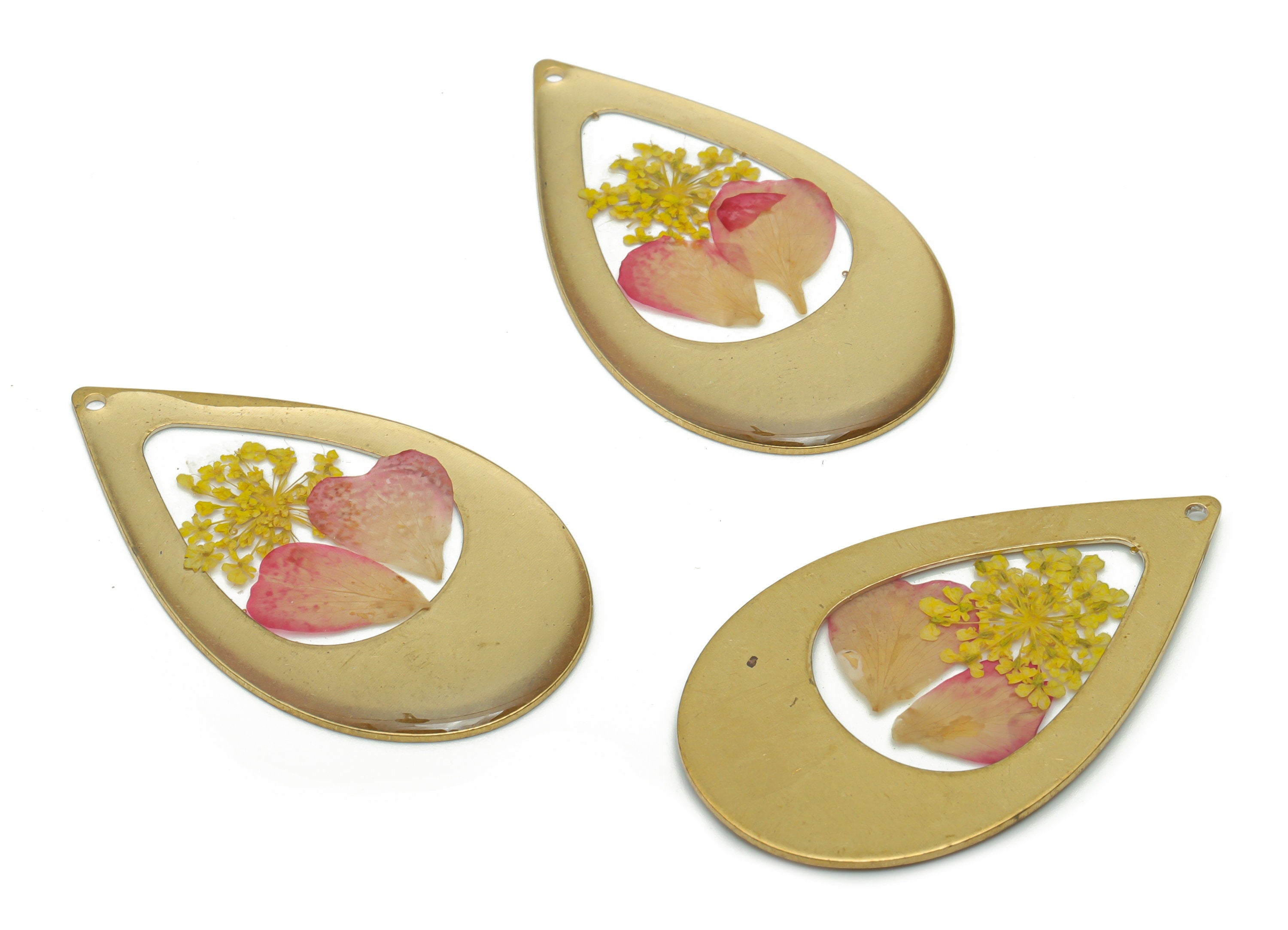 Resin Drop Earring Charms - Resin Real Flower Pendant - Raw Brass Drop Charm - Jewelry Making Supplies - 43.11x25.51x1.33mm - RC1159 - DOMEDBAZAAR