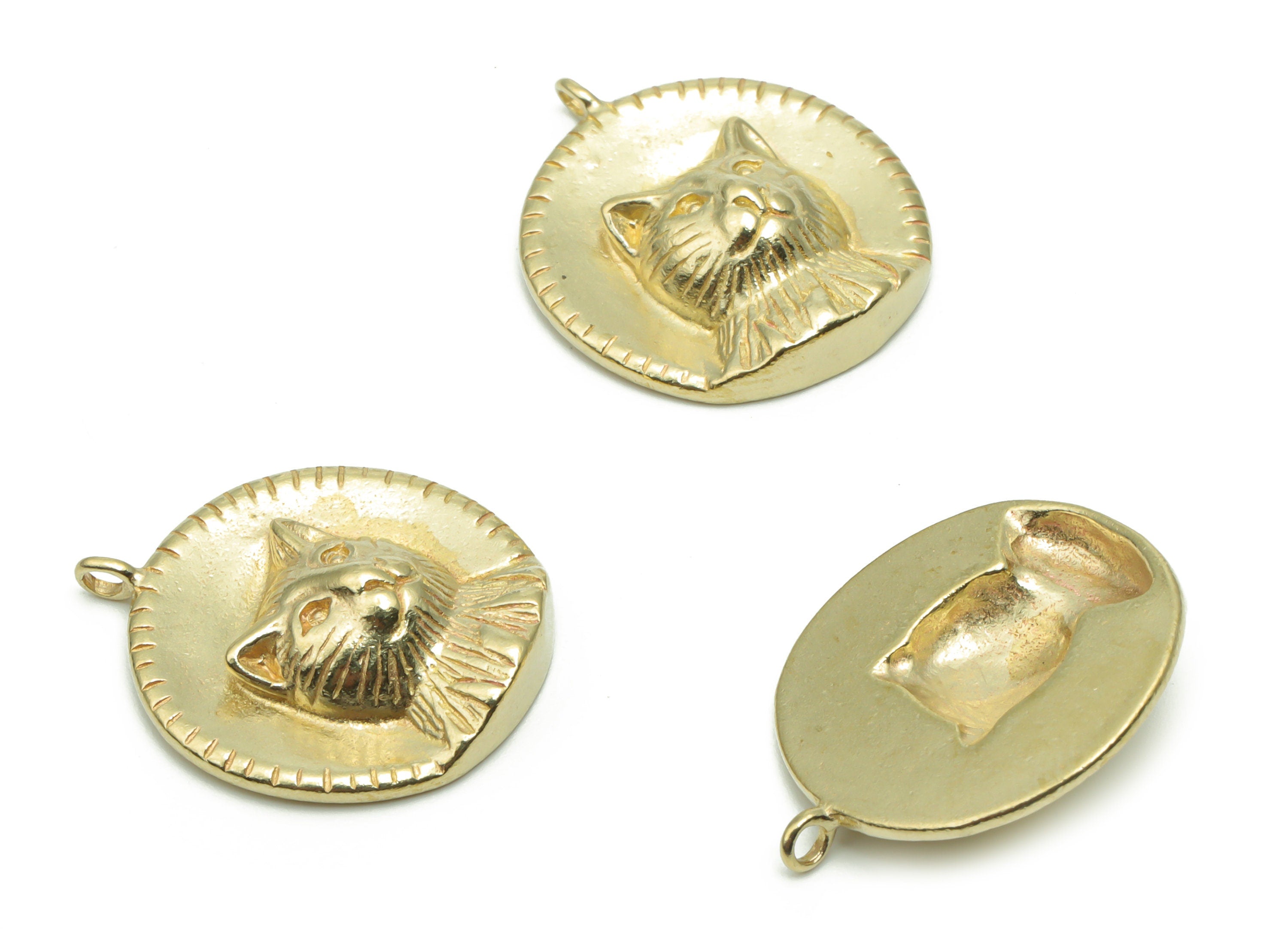 Brass Round Cat Earring Charms - Raw Brass Cat Engraved Pendant - DIY Jewelry Making Supplies - 22.32x19.12x1.16mm - PP5005 - DOMEDBAZAAR