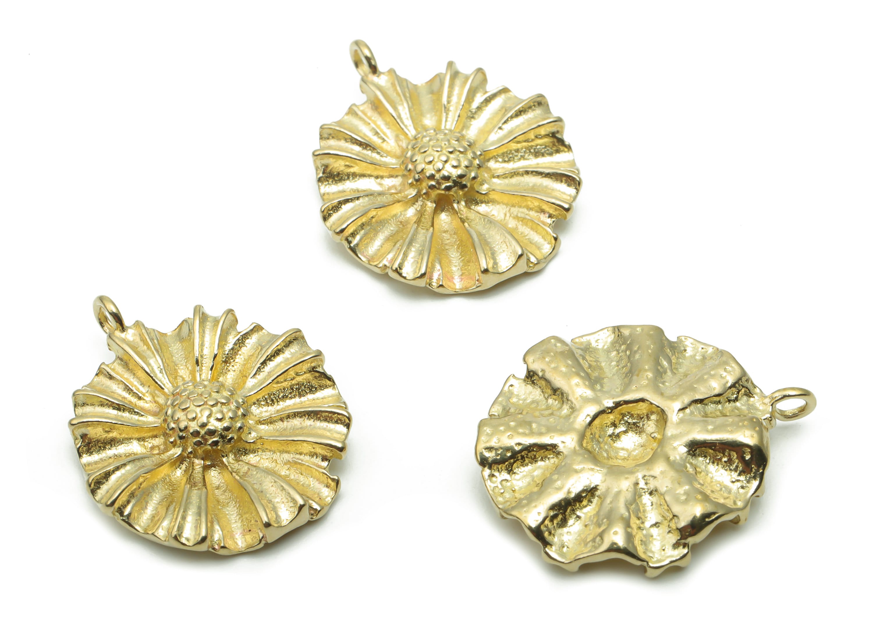 Brass Hammered Sunflower Earring Charms - Raw Brass Flower Pendant - Jewelry Making Supplies - 20.4x16.5x3.75mm - PP5063 - DOMEDBAZAAR