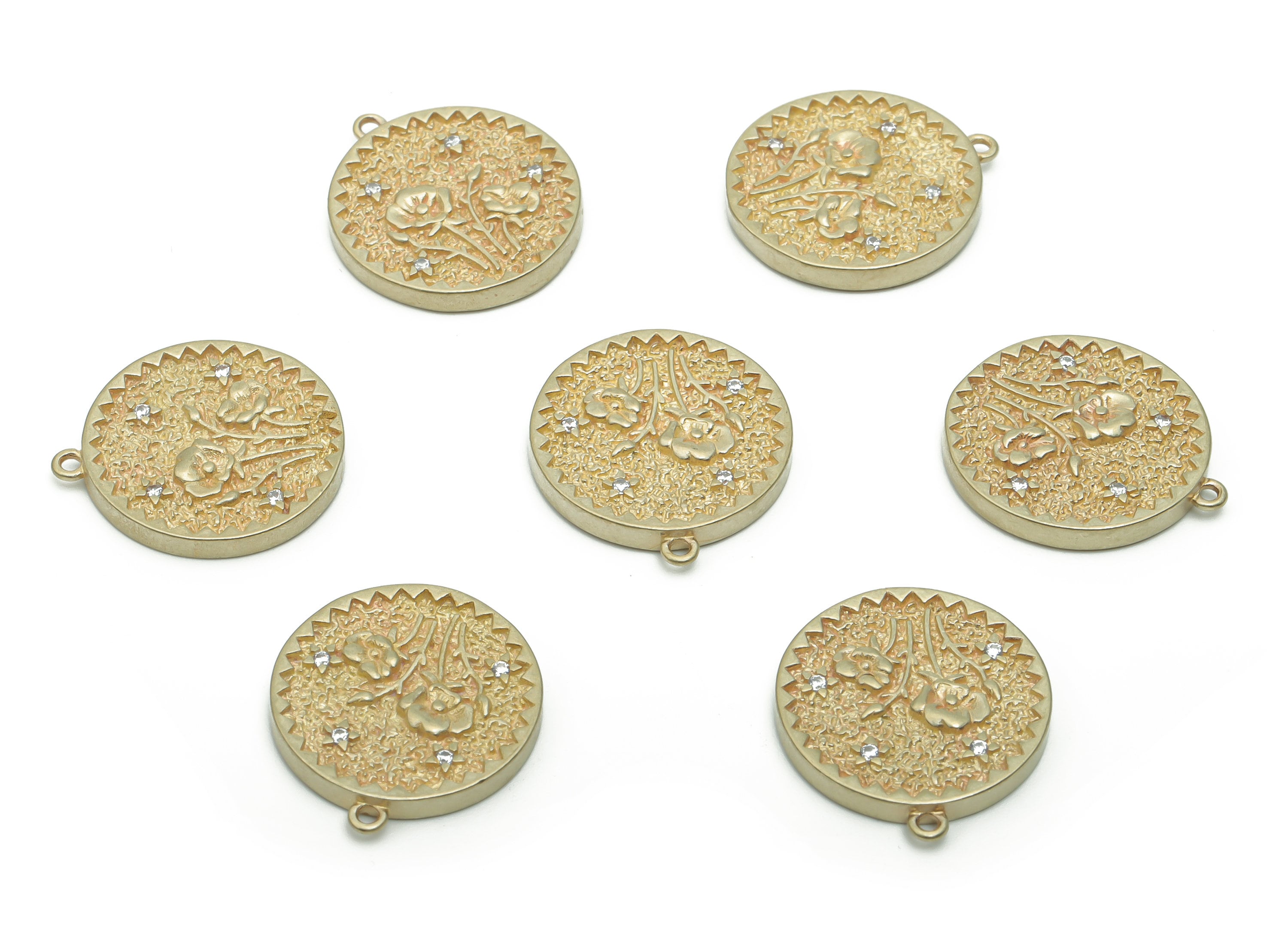 Brass Hammered Round Flowers Earring Charms With Zircons - Raw Brass Circle Star Pendant - Jewelry Supplies - 19.63x17.57x2.19mm - PP5081 - DOMEDBAZAAR