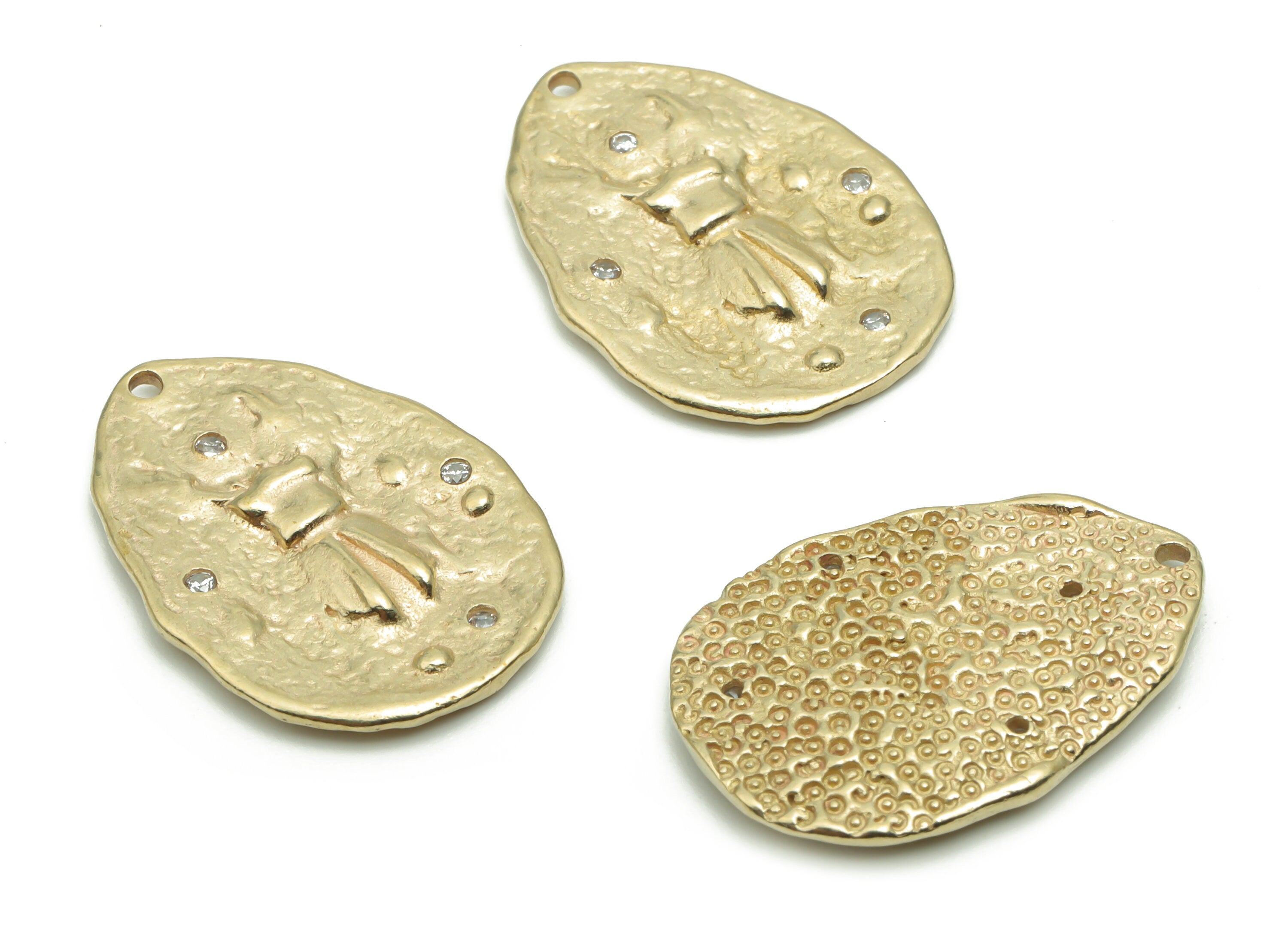 Brass Hammered Oval Woman Earring Charms With Zircons - Raw Brass Oval Woman Pendant - Looks Old Age Charm - 24.03x17.23x2.22mm - PP5043 - DOMEDBAZAAR