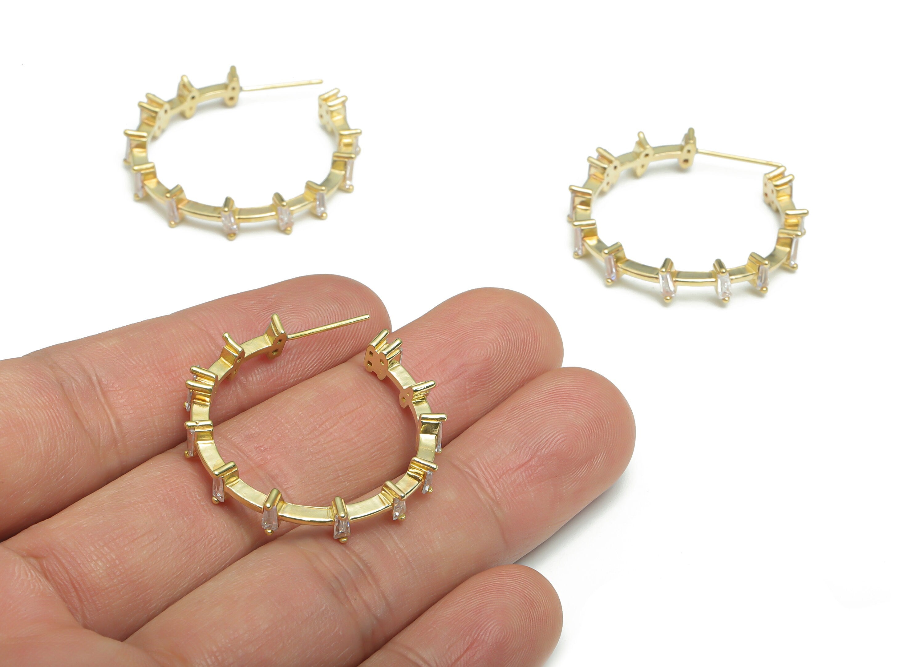 Brass C Earring Stud With Zircons - Raw Brass C Chain Hoop Post - Stainless Steel Stud - Jewelry Supplies - 30.61x29.95x3.47mm - PP5161 - DOMEDBAZAAR