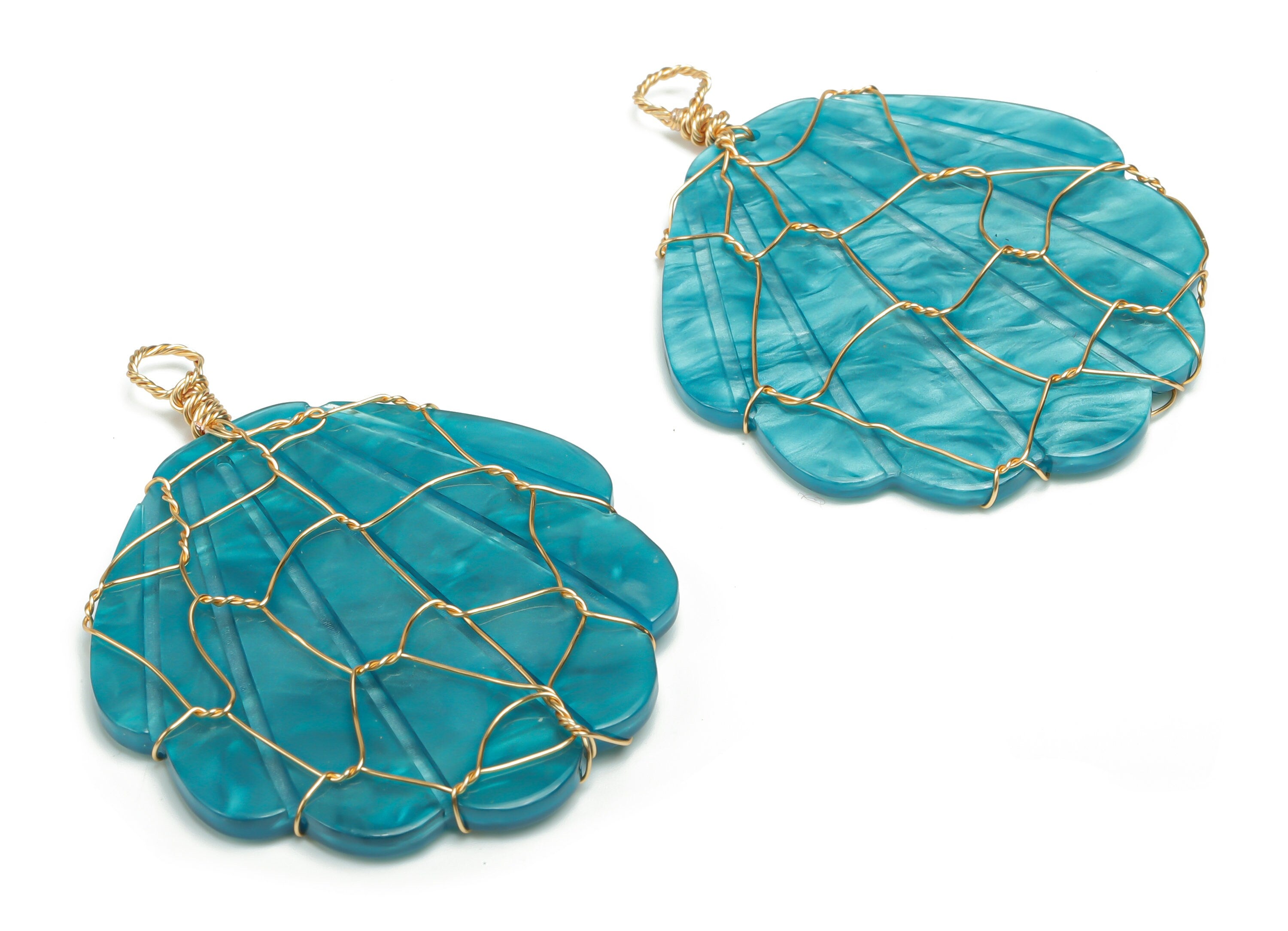 Acrylic Shell Earring Charms - Brass Wire Shell Pendant - Gold Brass Wire - Wire Wrapped - Color Code: A794 - 50.1x47.9x2.4mm - AC2414-A794 - DOMEDBAZAAR