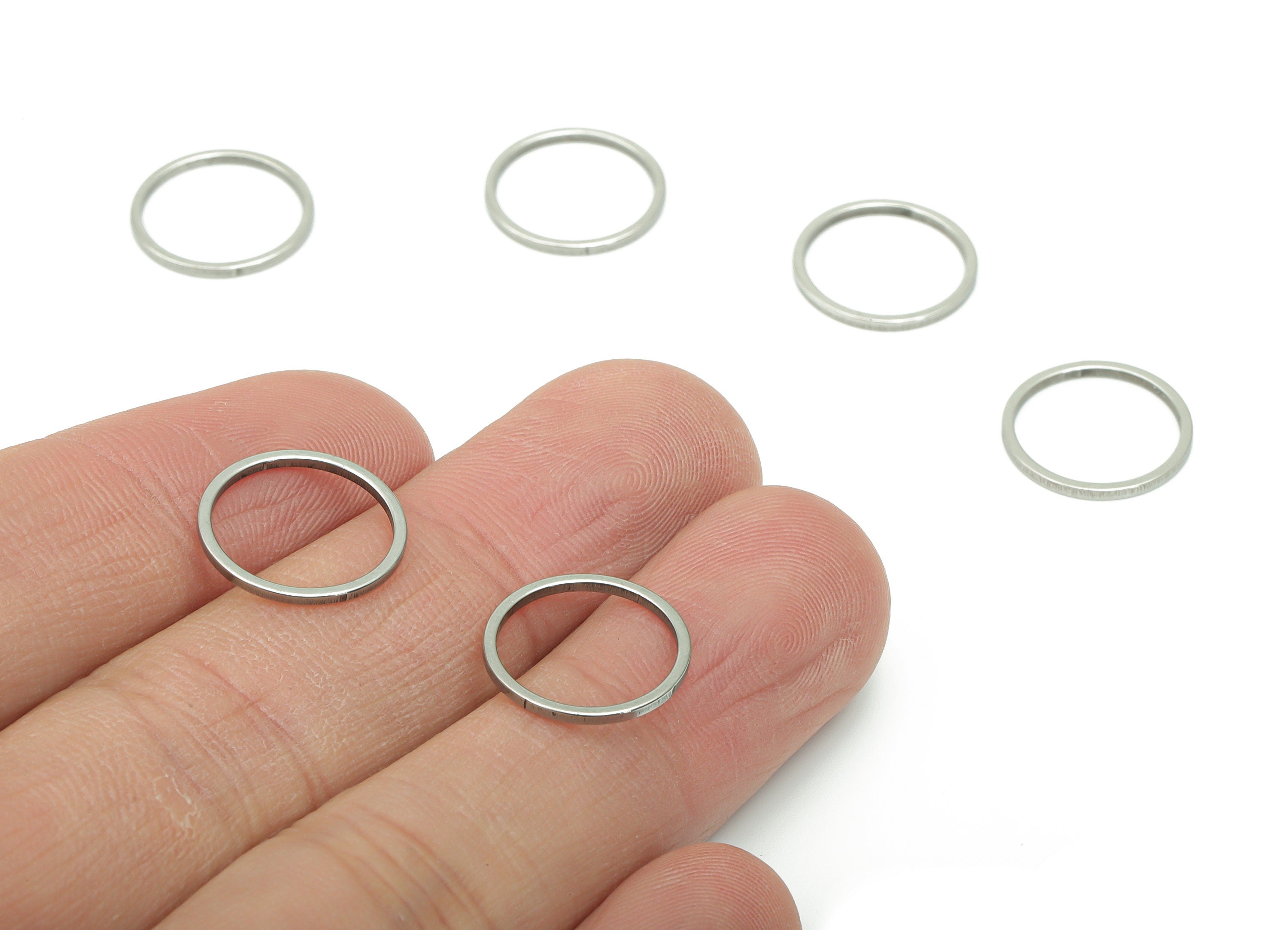 Stainless Steel 201 Round Hoop Connector - 14*1*1mm - Stainless Steel 201 Circle Ring Links - Jewelry Supplies - 13.88x13.88x1mm - SS1367-14 - DOMEDBAZAAR