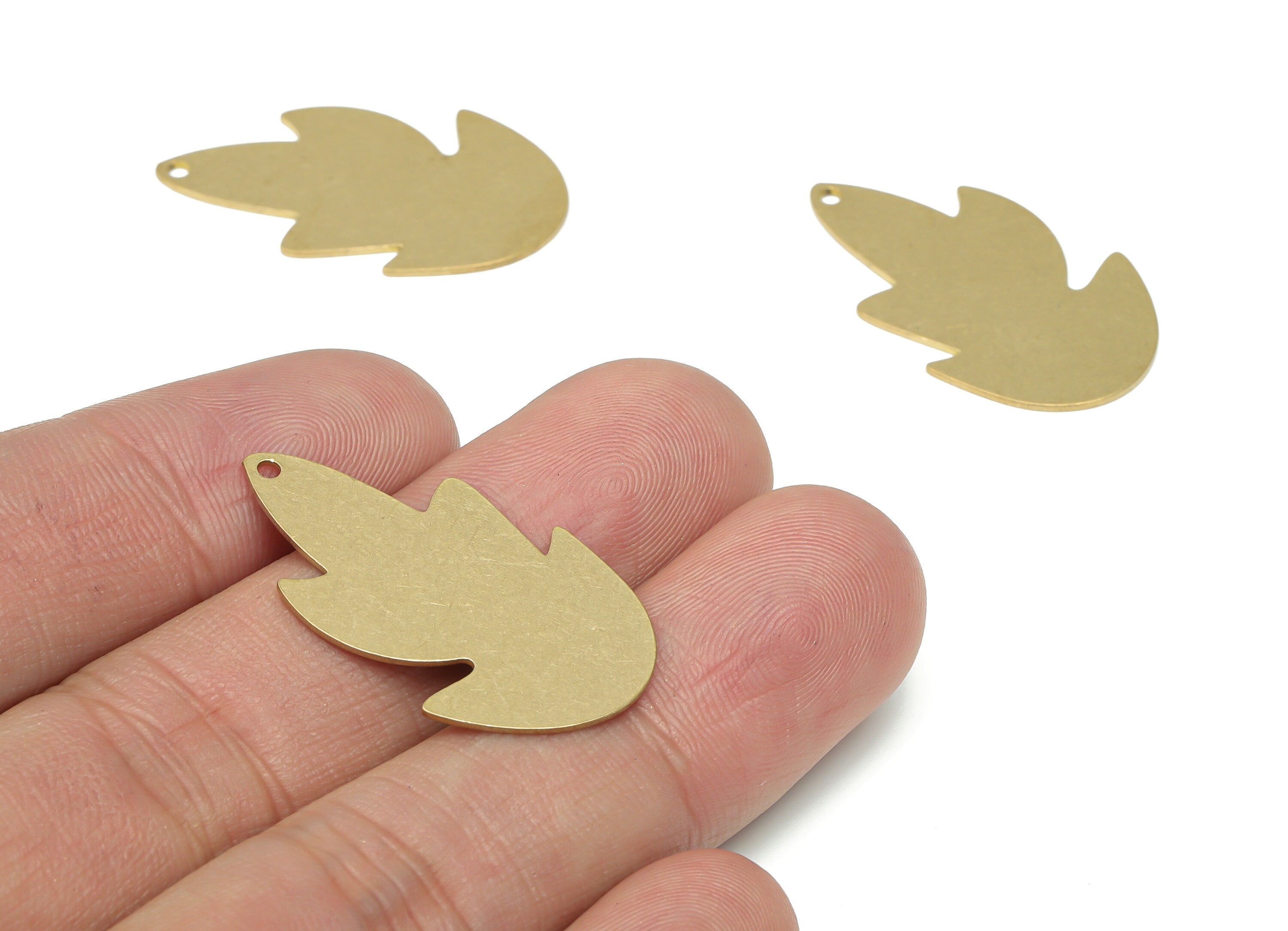 Personalized Stamping Blank - Brass Botanical Flower Charms - Raw Brass Abstract Pendant - Jewelry Supplies - 31.71x19.05x0.62mm - PPA3451 - DOMEDBAZAAR