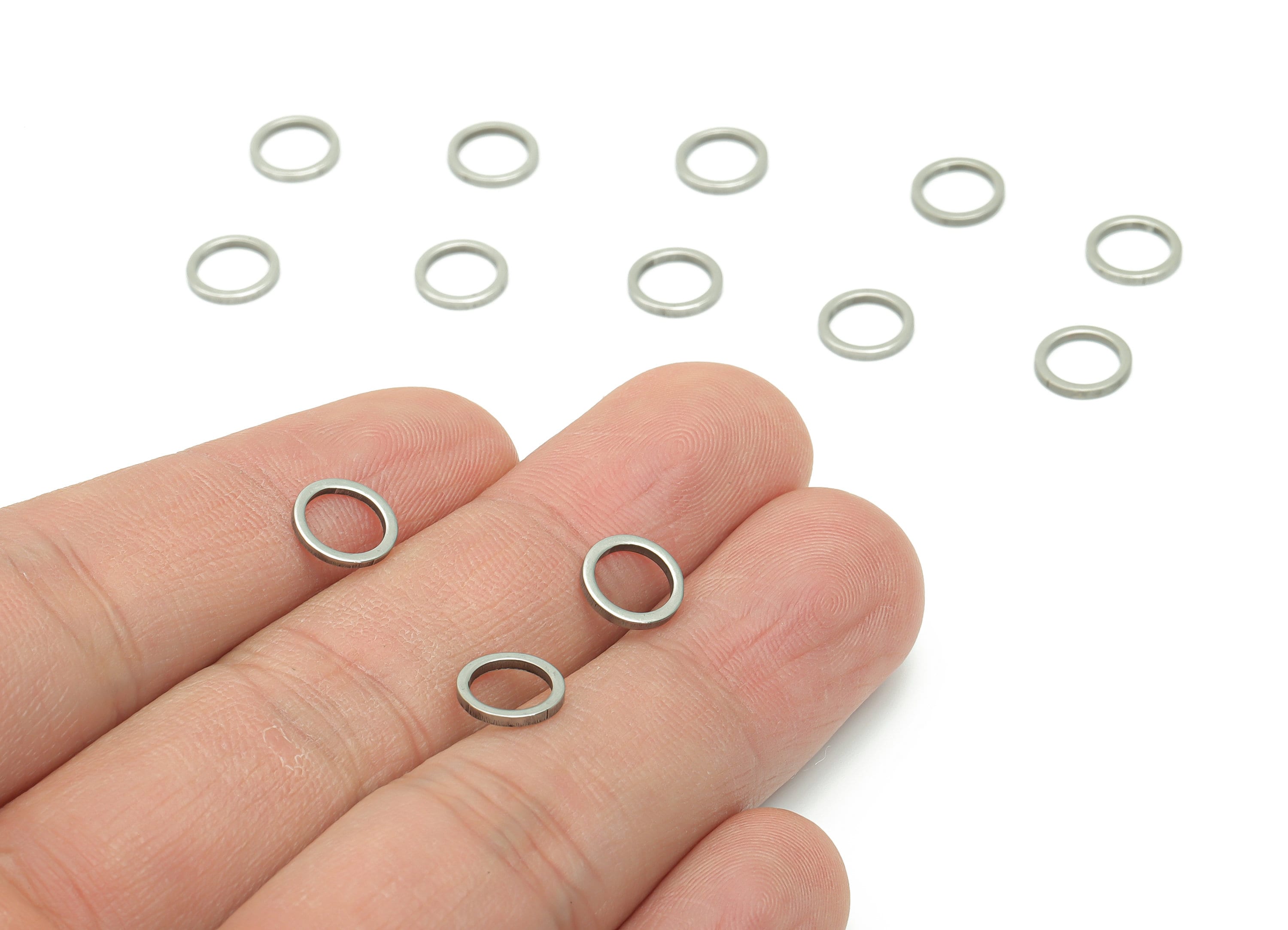 Stainless Steel 201 Round Hoop Connector - 8*1*1mm - Stainless Steel 201 Circle Ring Links - Jewelry Supplies - 7.88x7.88x1mm - SS1367-8 - DOMEDBAZAAR