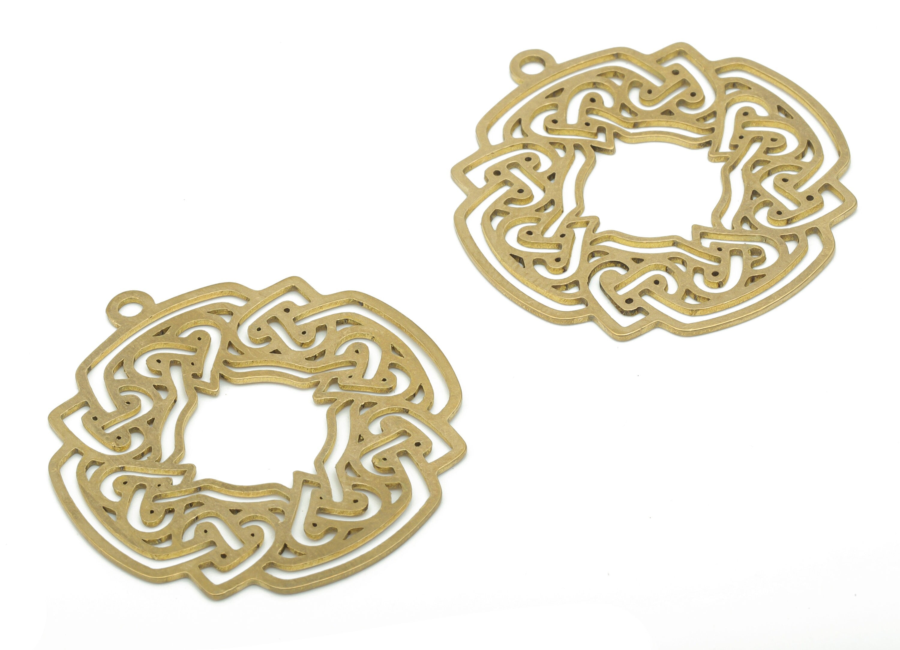 Brass Flower Antique Patterned Earring Charms - Raw Brass Antique Patterned Pendant - Jewelry Making Supplies - 35.12x32.17x0.64mm - PPA2783 - DOMEDBAZAAR