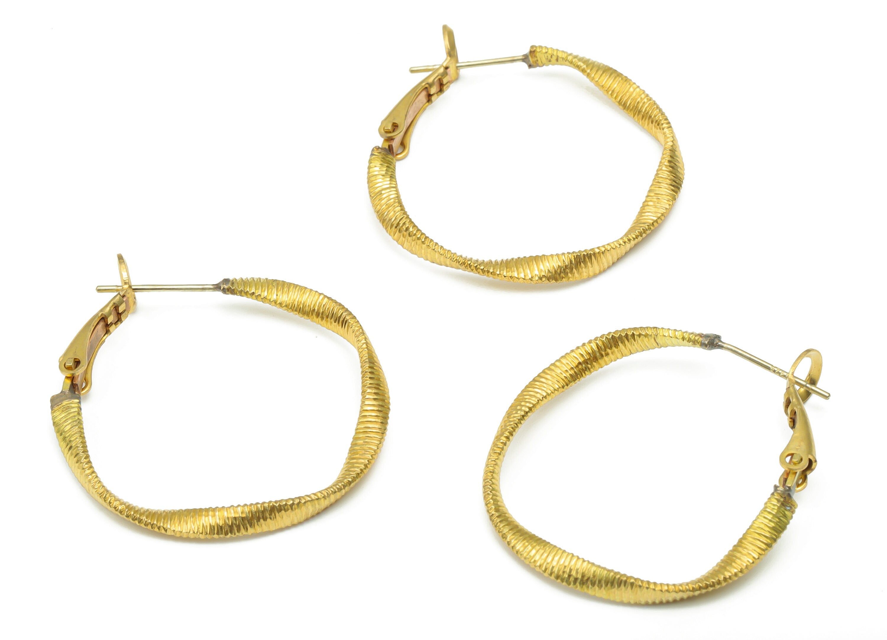 Brass Snake Chain Hoop Leverback - Raw Brass Texture Round Ear Hoop - 316 Surgical Stainless Steel Stud - 34.27x30.97x2.71mm - PP5203-30 - DOMEDBAZAAR