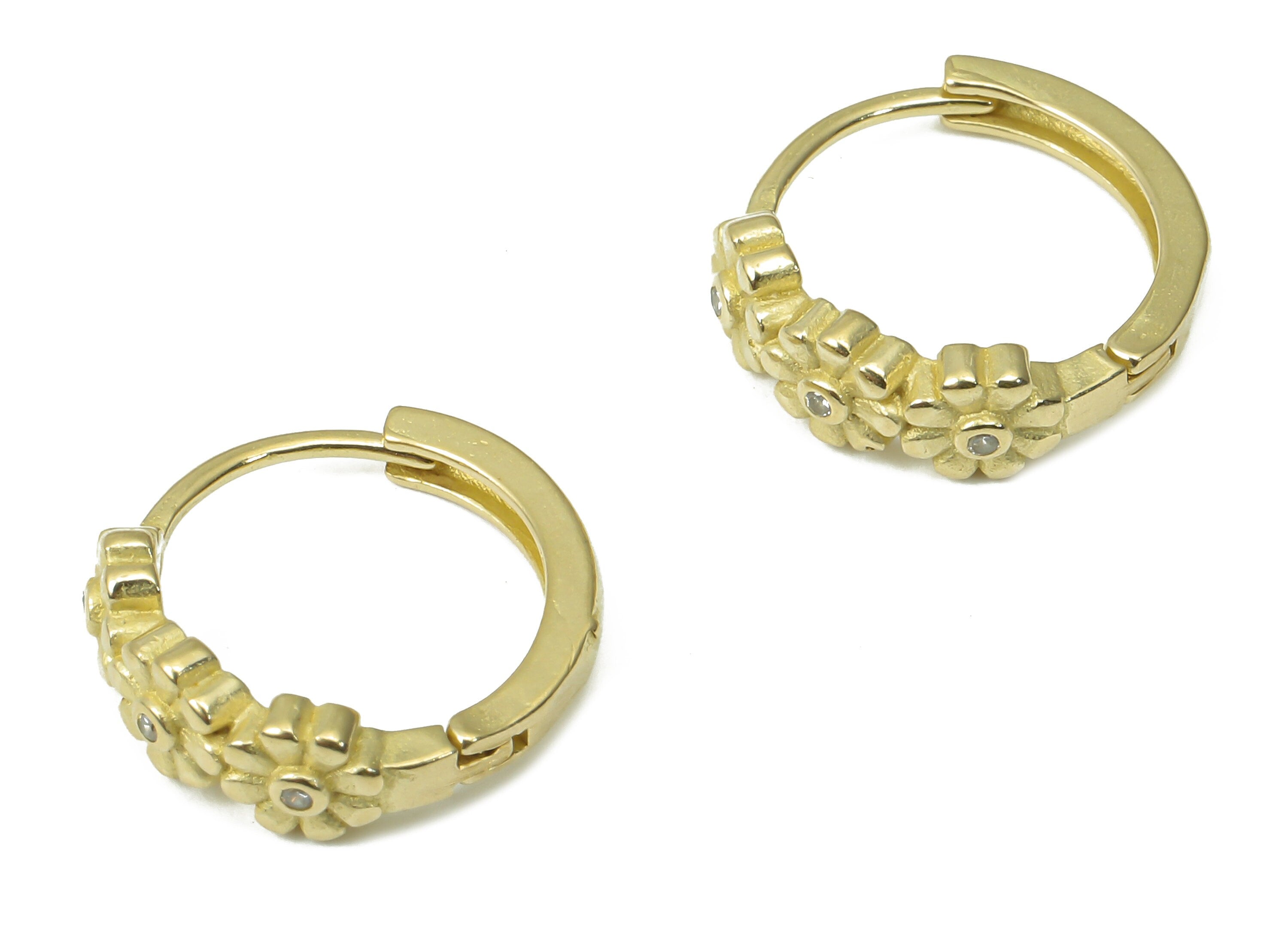 Brass Round Hoop Earring - Dainty Flower Huggies with Open Ring - Zircon Small Hoop Earrings - Jewelry Making - 14.54x13.29x1.77mm - PP7364 - DOMEDBAZAAR