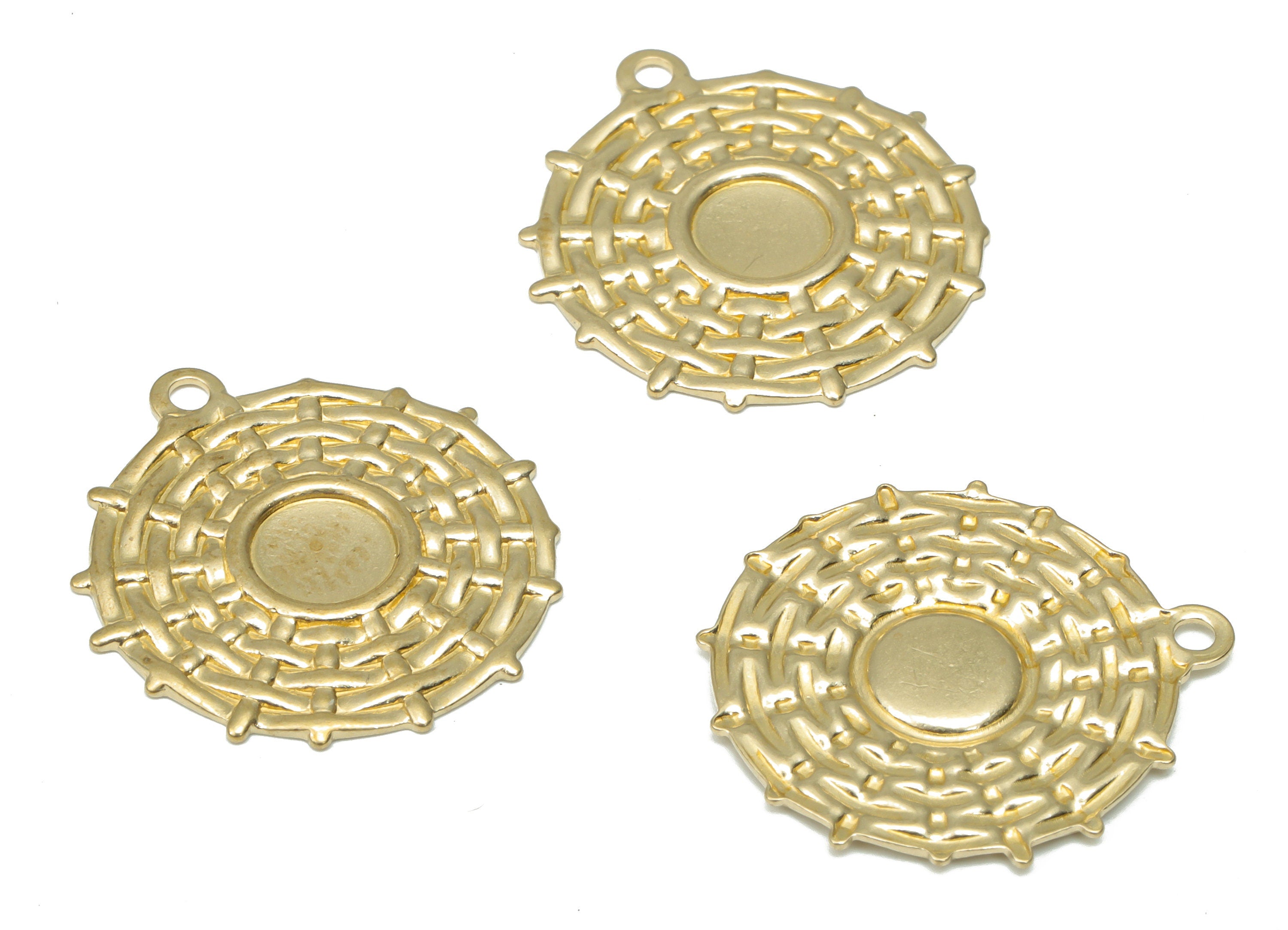 Brass Relief Round Sun Earring Charms - Raw Brass Sun Circle Pendant - Jewelry Making Supplies - 22.18x20.36x0.8mm - PP5195 - DOMEDBAZAAR