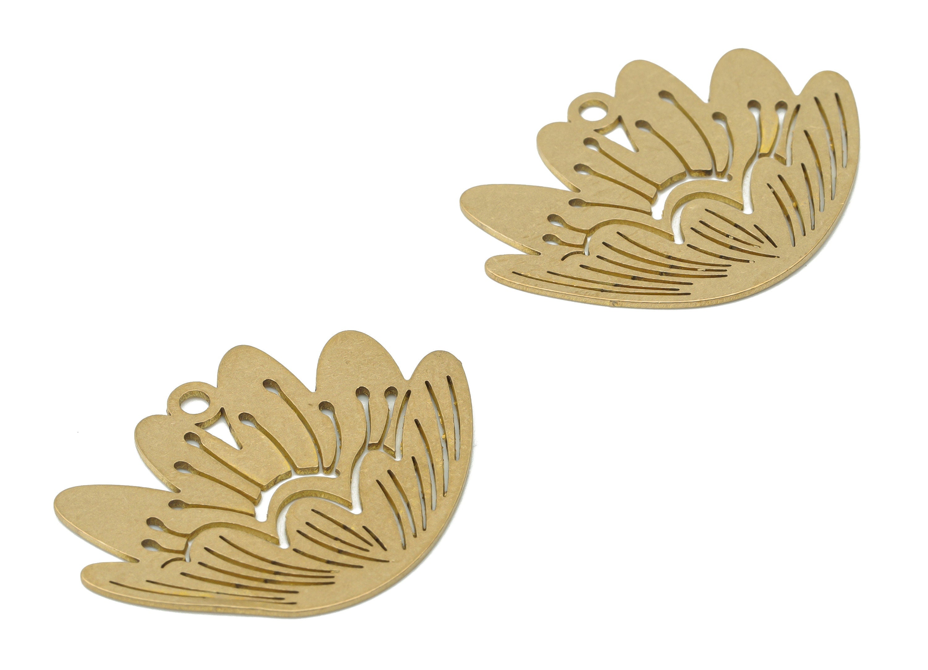 Brass Lotus Rib Nervure Earring Charms - Raw Brass Lotus Flower Pendant - Earring Charms For Jewelry Making - 23.16x31.91x0.62mm - PPA3436 - DOMEDBAZAAR