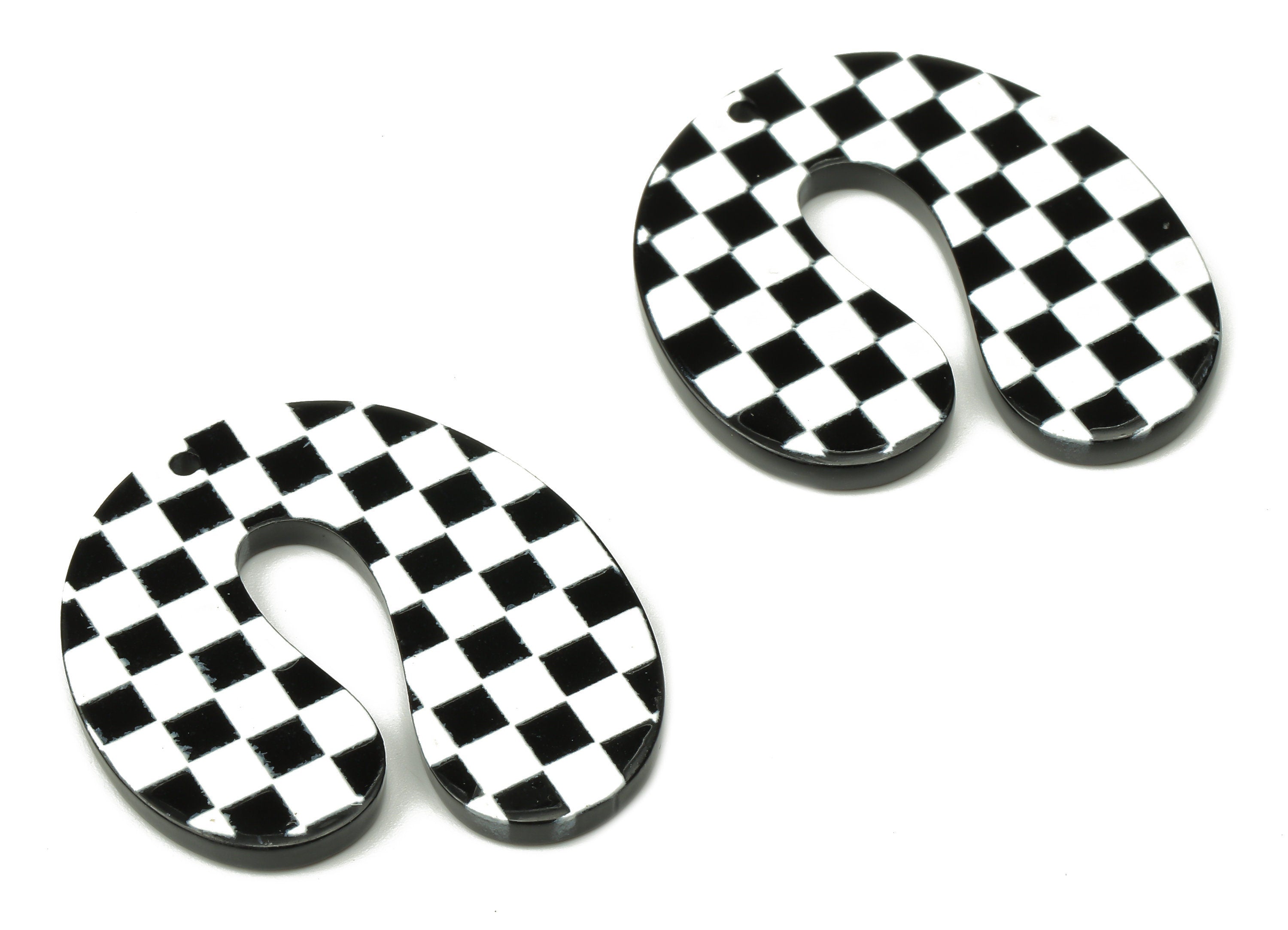 Acrylic Checkerboard U Shaped Earrings Charm  - Black and White Retro Charms - DIY Jewelry Supplies  - 29.53×29.3×2.4mm - AC2503B - DOMEDBAZAAR