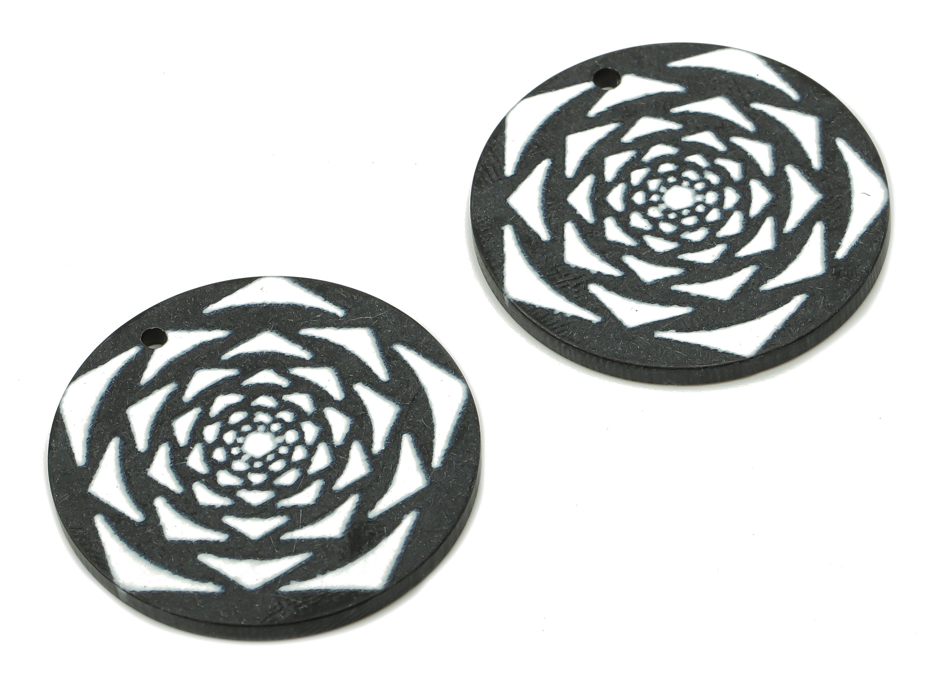 Acrylic Round Flower Earring Charm - Black and White Abstract Flower Pendant Charm - Jewelry Findings - 29.1×29.1×2.5mm - AC2517E - DOMEDBAZAAR