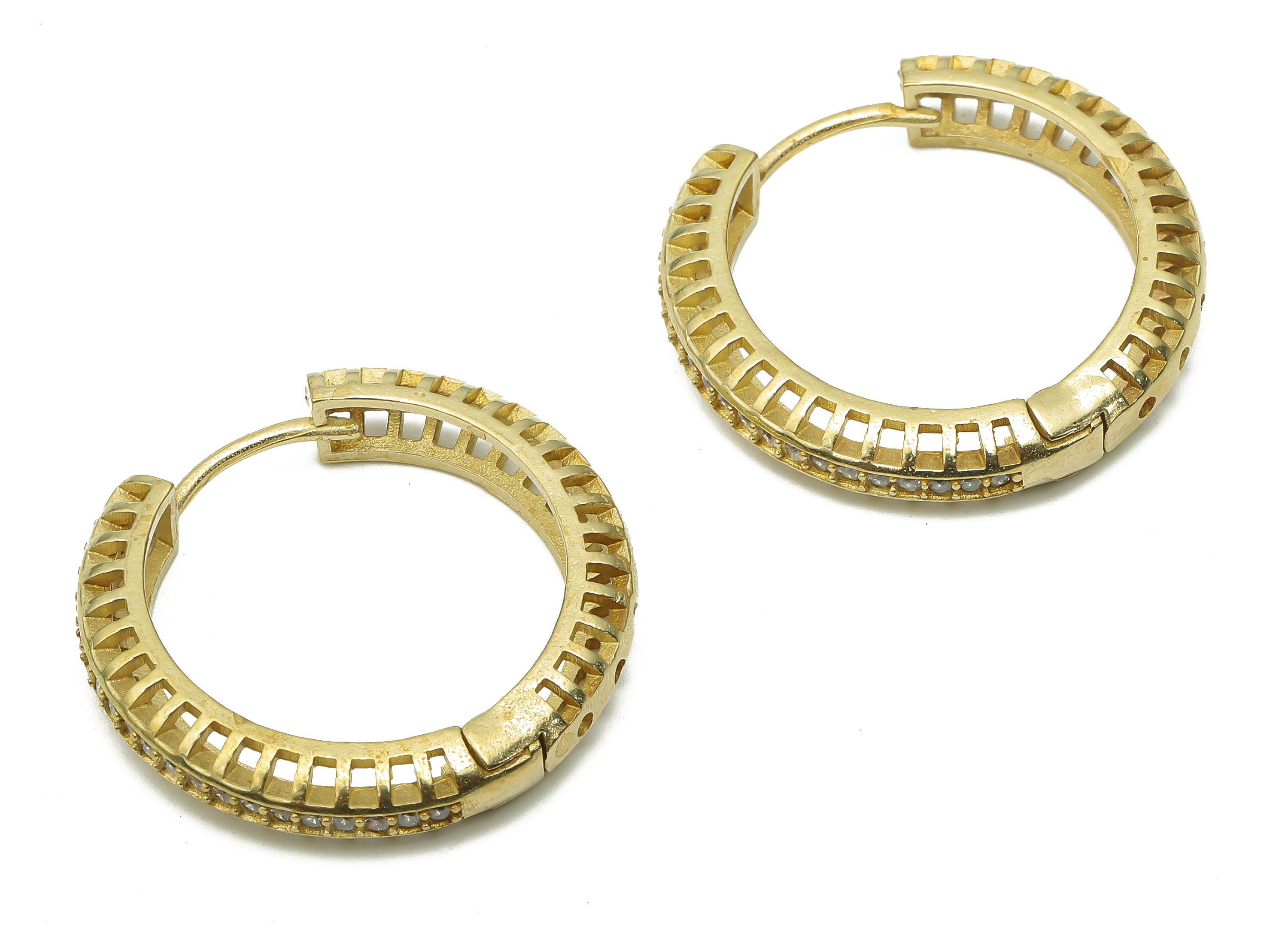 Brass Huggie Hoop Earrings - Raw Brass Textured Round Hoop Charms - Brass Circle Clasps Earrings - 29.23x29.23x3.28mm - PP7697 - DOMEDBAZAAR