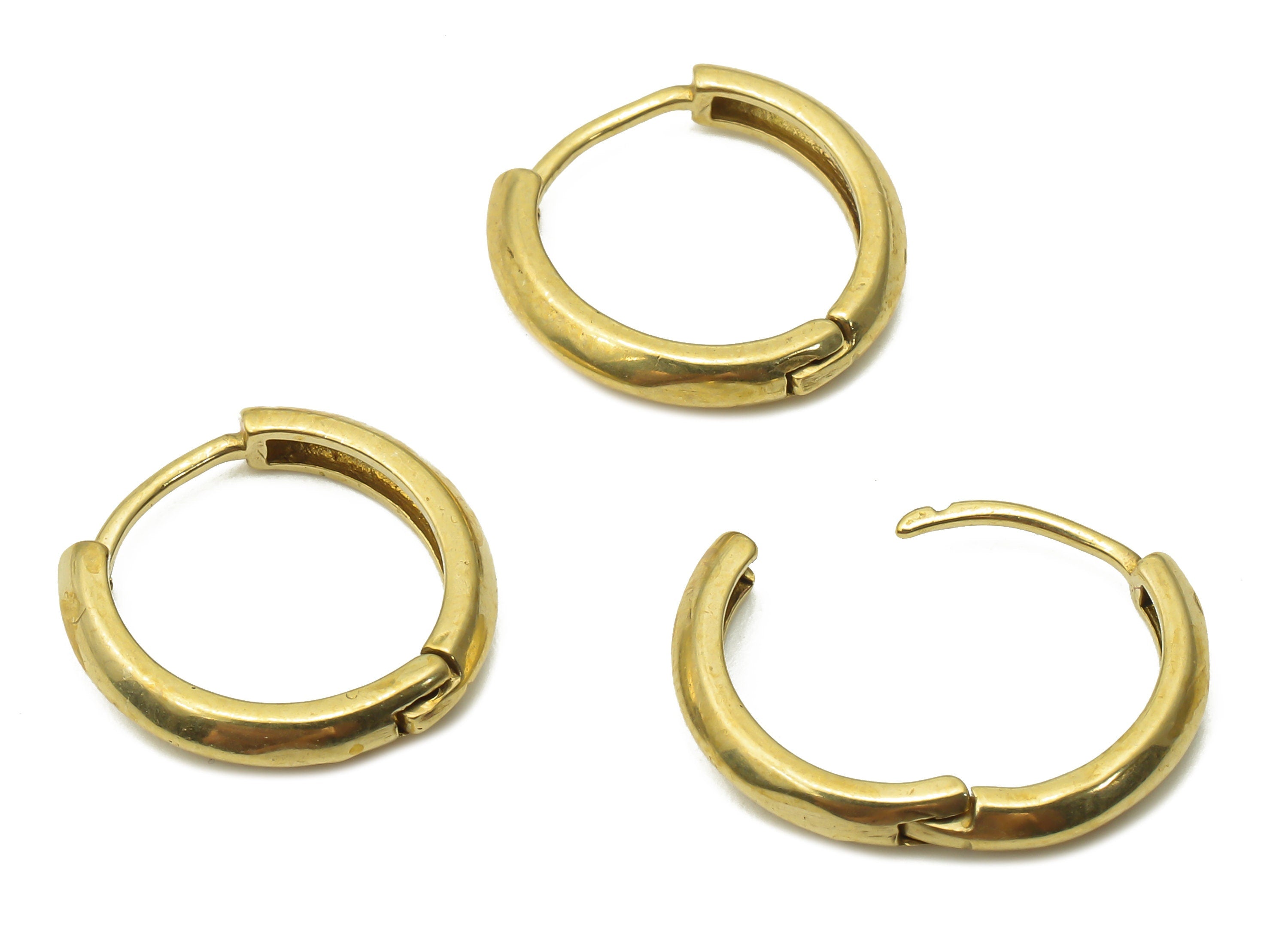 Brass Round Earrings Clasps - Raw Brass Hoop Earrings - Brass Round Clasps  - Brass Circle Huggie Earrings - 14.32x14.32x1.74mm - PP7599 - DOMEDBAZAAR