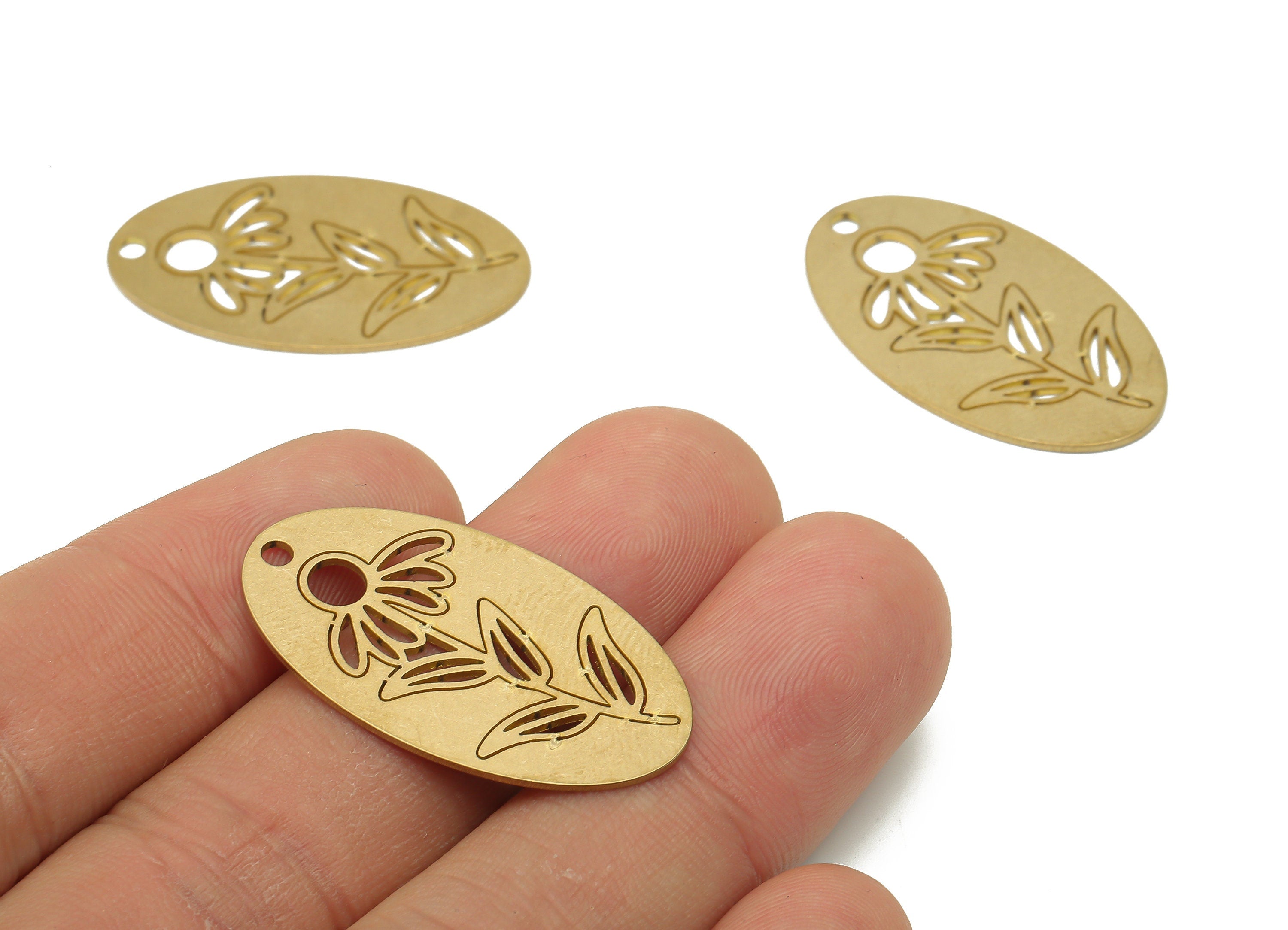 Brass Oval Flower Earring Pendant - Raw Brass Botanical Pendant - Brass Plant Oval Pendant - 32.71x18.57x0.75mm - PPA4097 - DOMEDBAZAAR