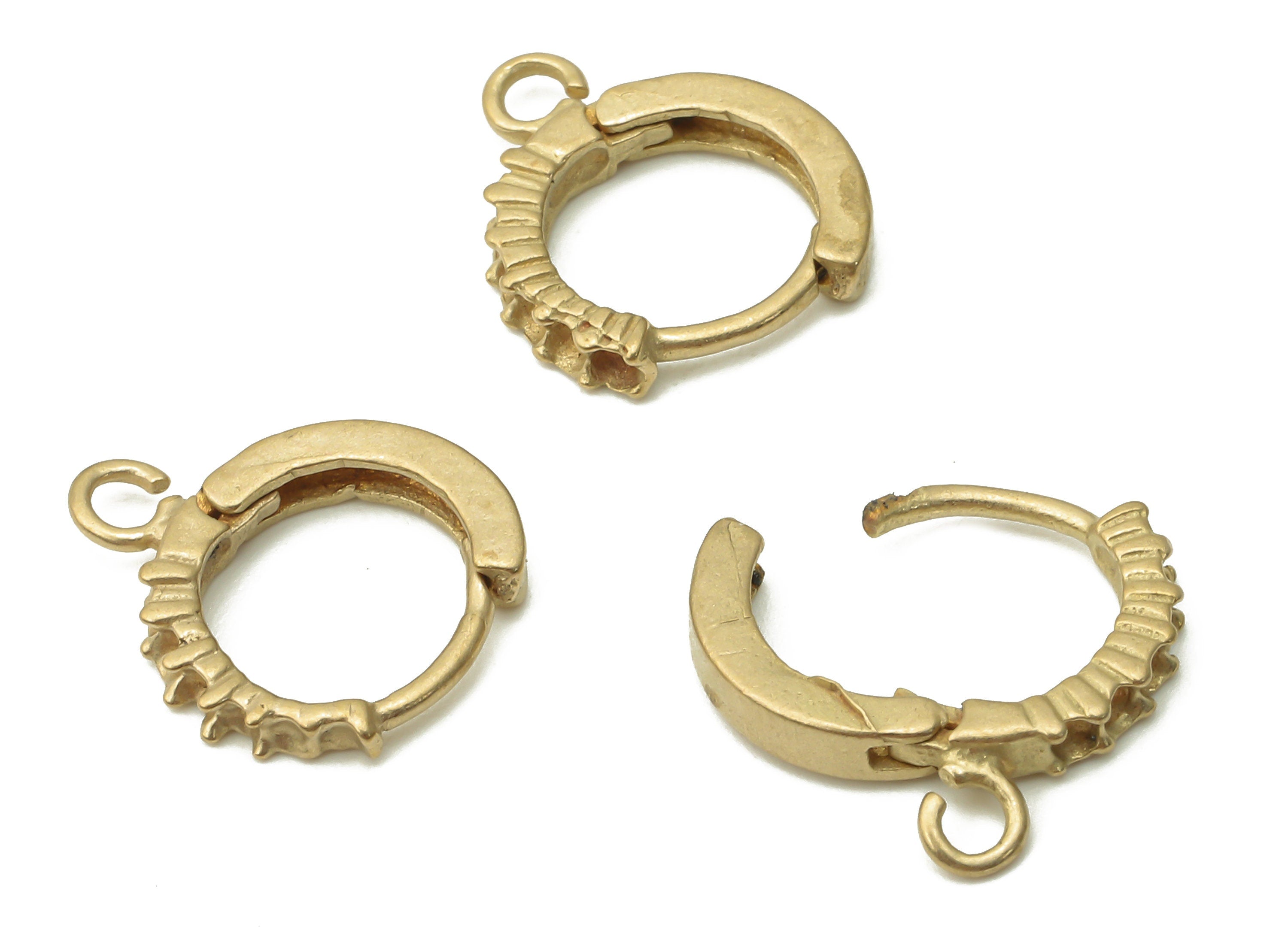 Brass Hoop Earrings - Raw Brass Round Textured Huggie Hoop Earring - Brass Huggie Round Earrings - Earring Charms - 13.9x12.4x2.1mm - PP7679 - DOMEDBAZAAR