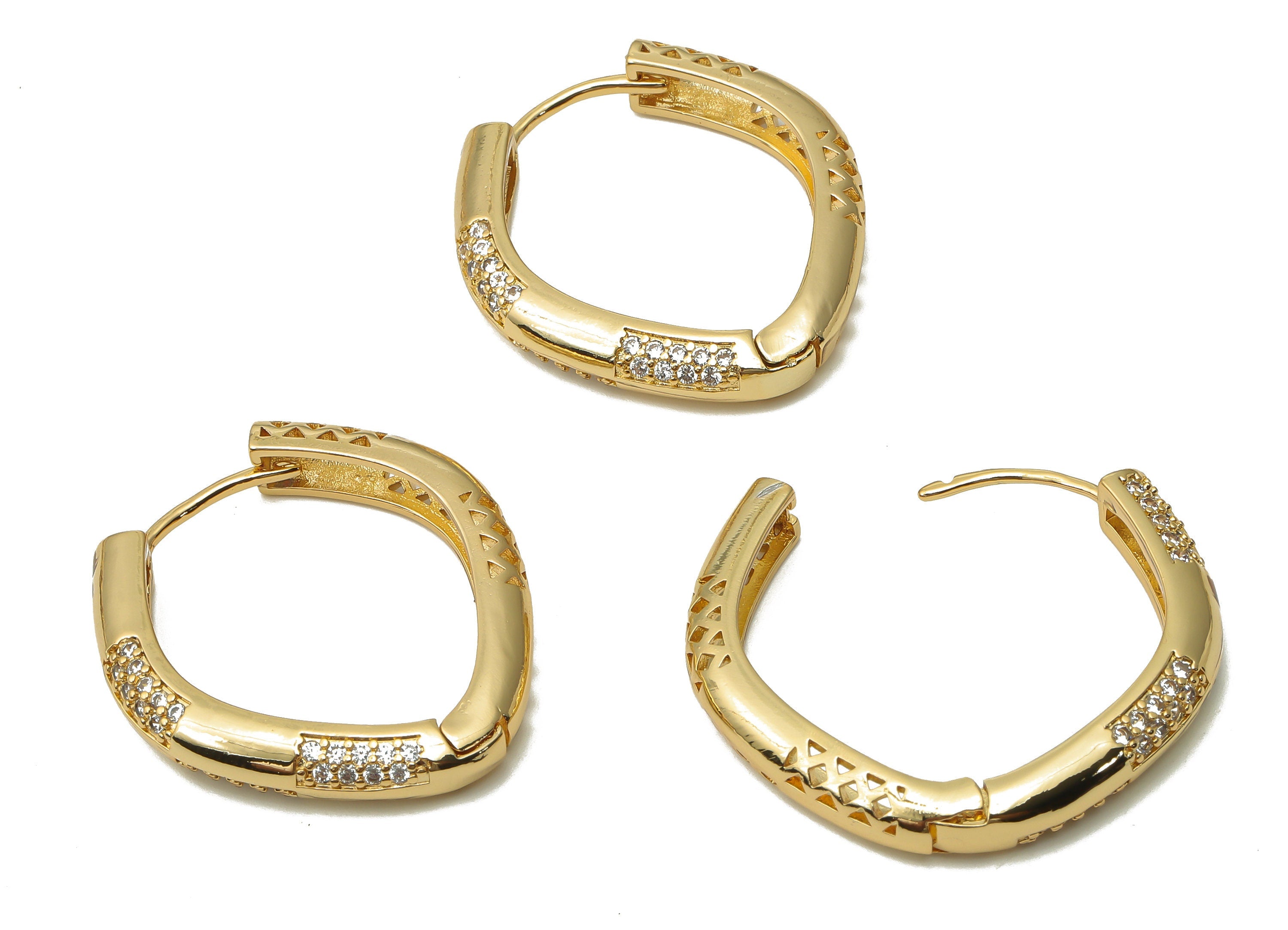 Brass Textured Huggie Hoop Earrings with Zircon - Brass Oval Diamond Hoop - 18K Real Gold Plated Brass - 31.13x28.75x5.34mm - RGP4770 - DOMEDBAZAAR