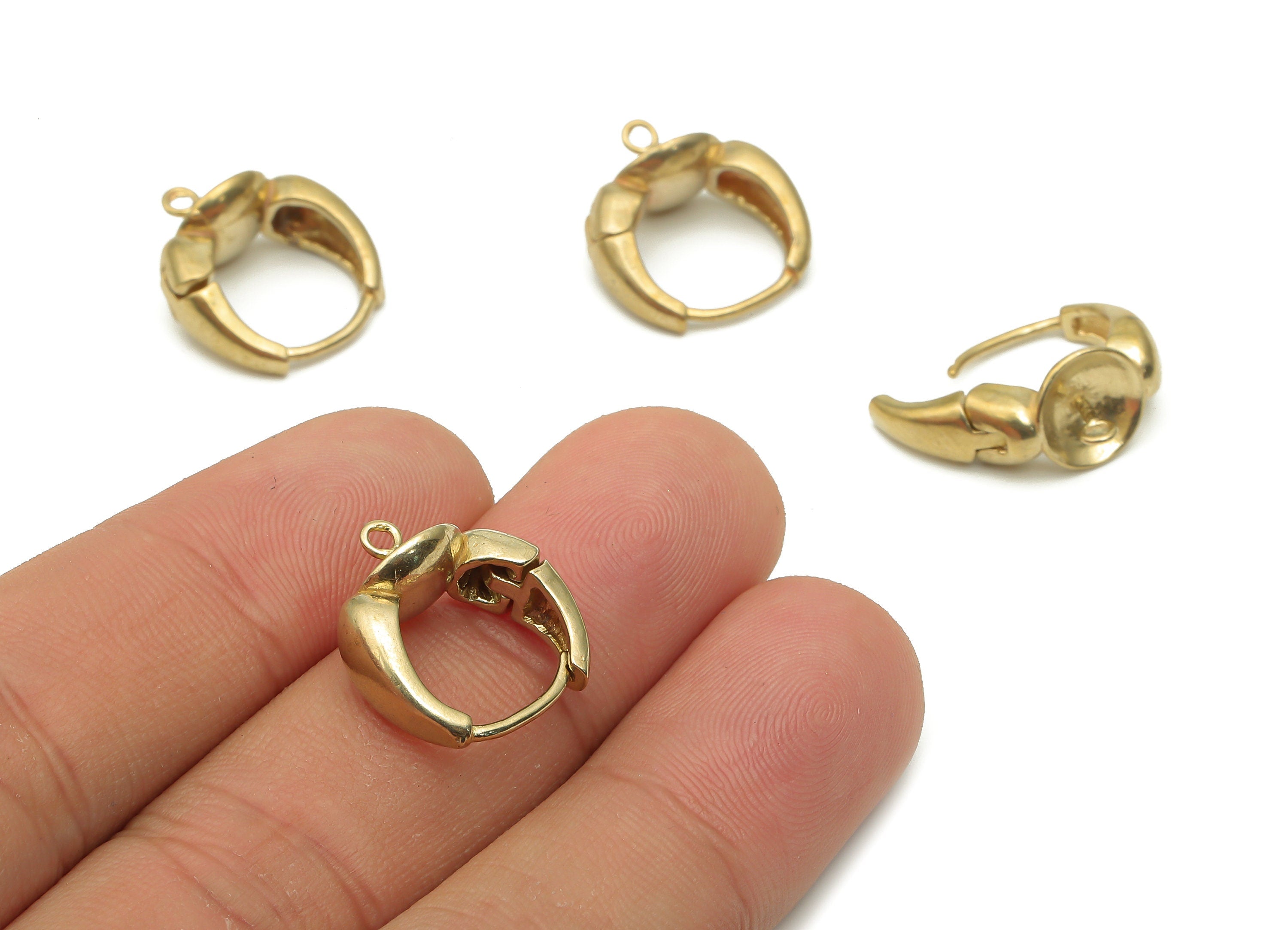 Brass Round Huggie Hoop Earring - Raw Brass Huggie Hoop - Raw Brass Hoop With Loop Earrings - 17.82x15.88x2.65mm - PP7611 - DOMEDBAZAAR