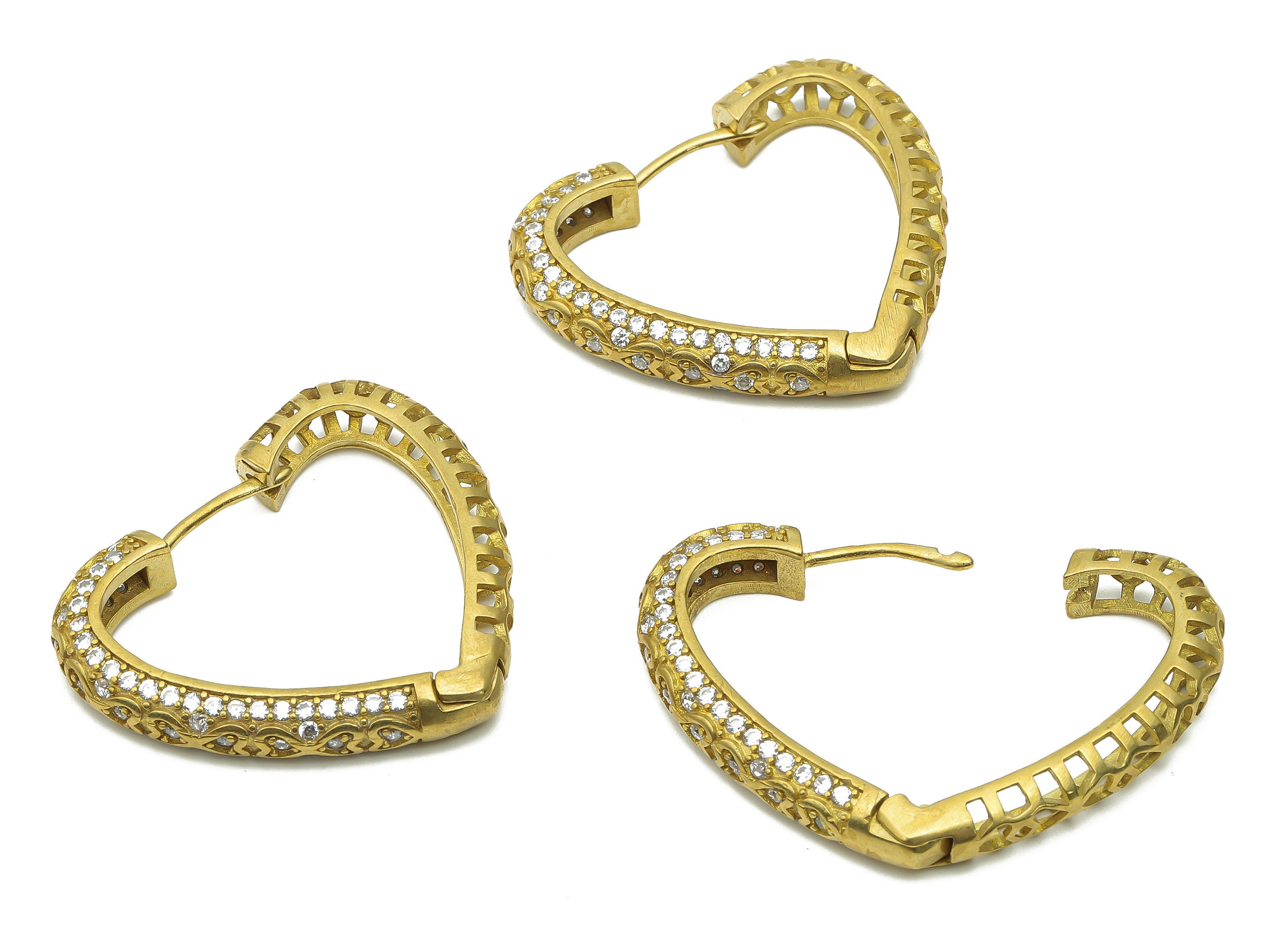 Brass heart Huggie hoop earrings with Zircon - Raw Brass Thick heart Huggie hoop - Brass Textured Heart Hoop - 35.25x30.92x5.38mm - PP7837 - DOMEDBAZAAR