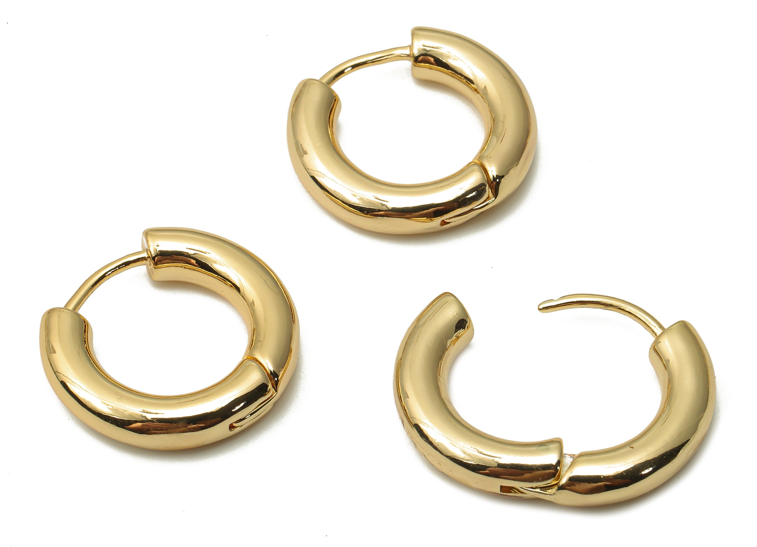 Brass Circle Earrings Clasps - Brass Thick Hoop Earrings - Brass Huggie Hoop - 18K Real Gold Tone Plated - 21.34x19.9x4.39mm - RGP4741 - DOMEDBAZAAR